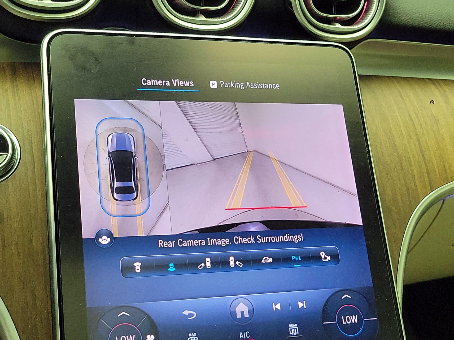 Thumbnail: 2023 Mercedes-Benz C-Class - 15