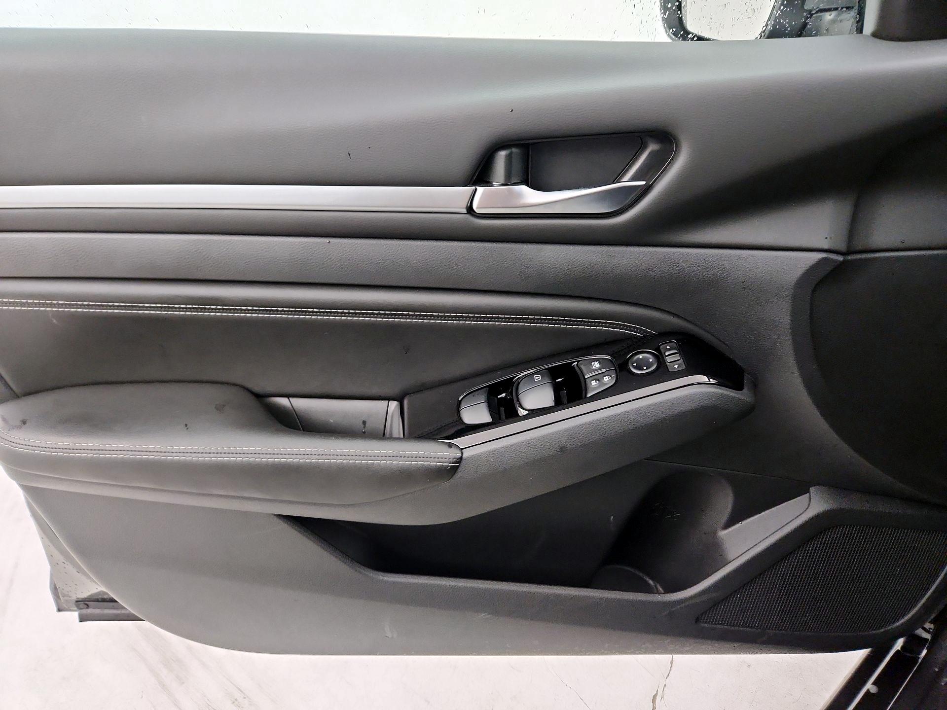 Thumbnail: 2023 Nissan Altima - 12