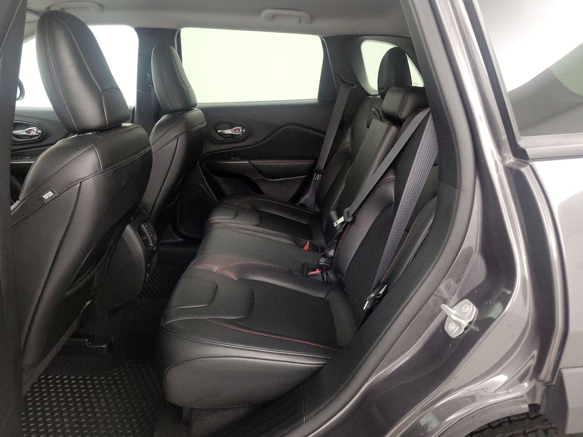 Thumbnail: 2021 Jeep Cherokee - 19