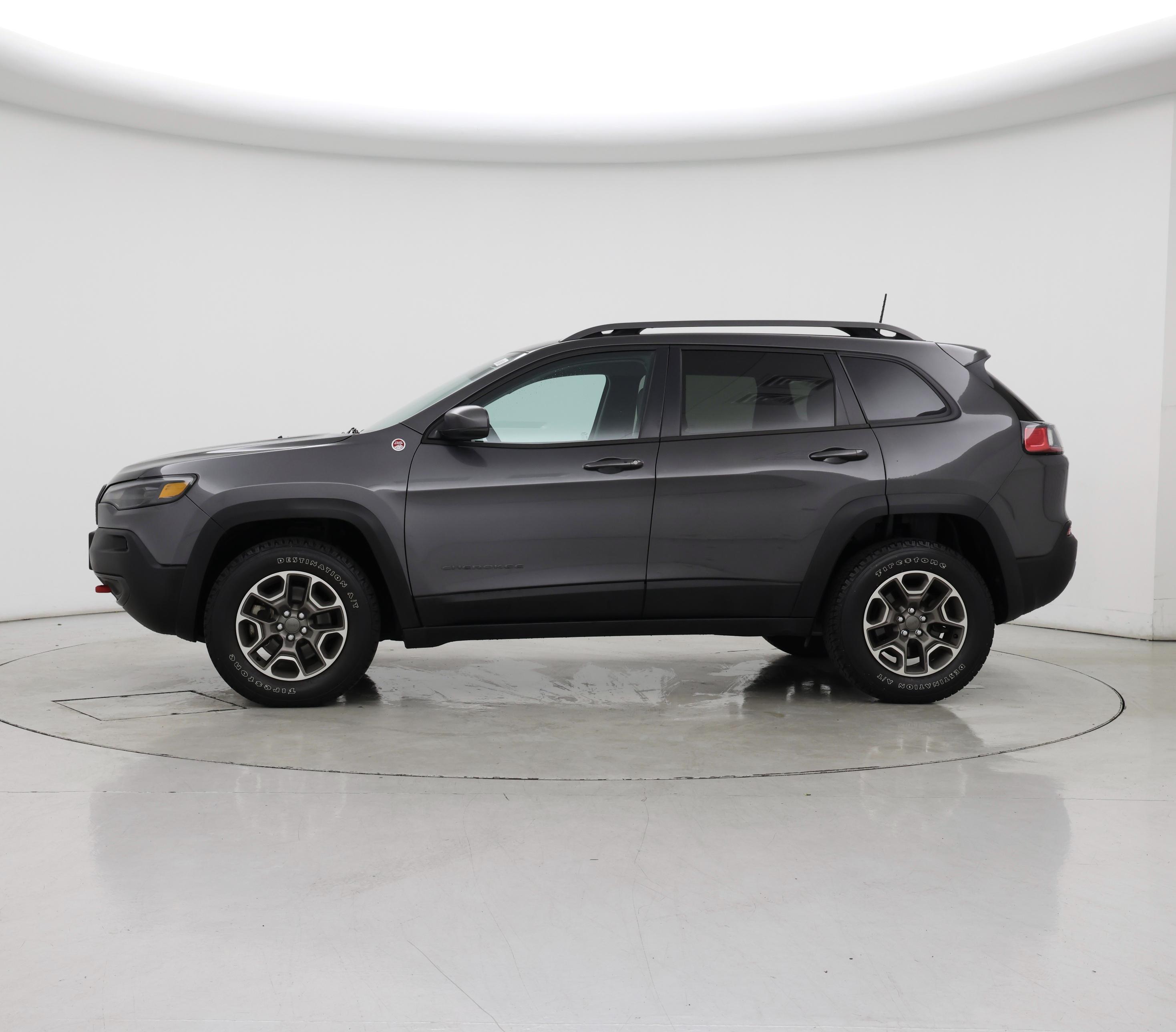 Thumbnail: 2021 Jeep Cherokee - 3