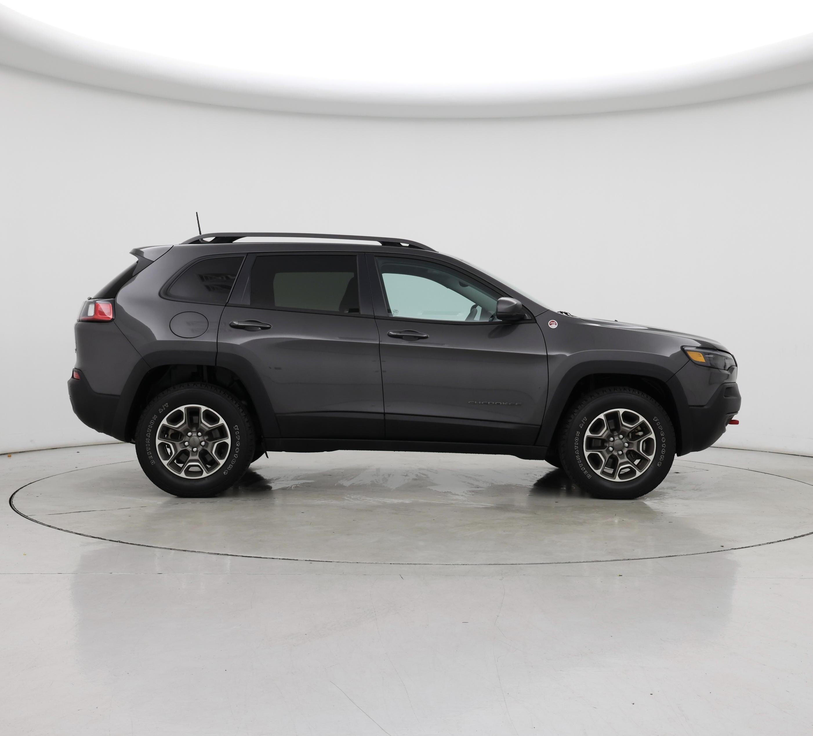 Thumbnail: 2021 Jeep Cherokee - 7