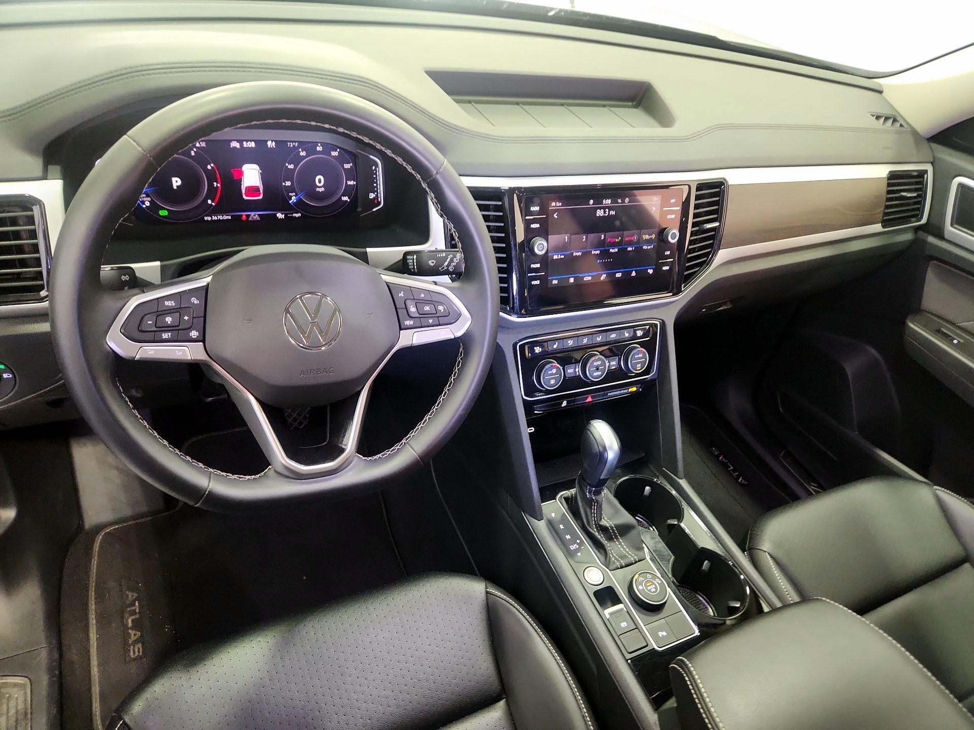 Thumbnail: 2022 Volkswagen Atlas - 9