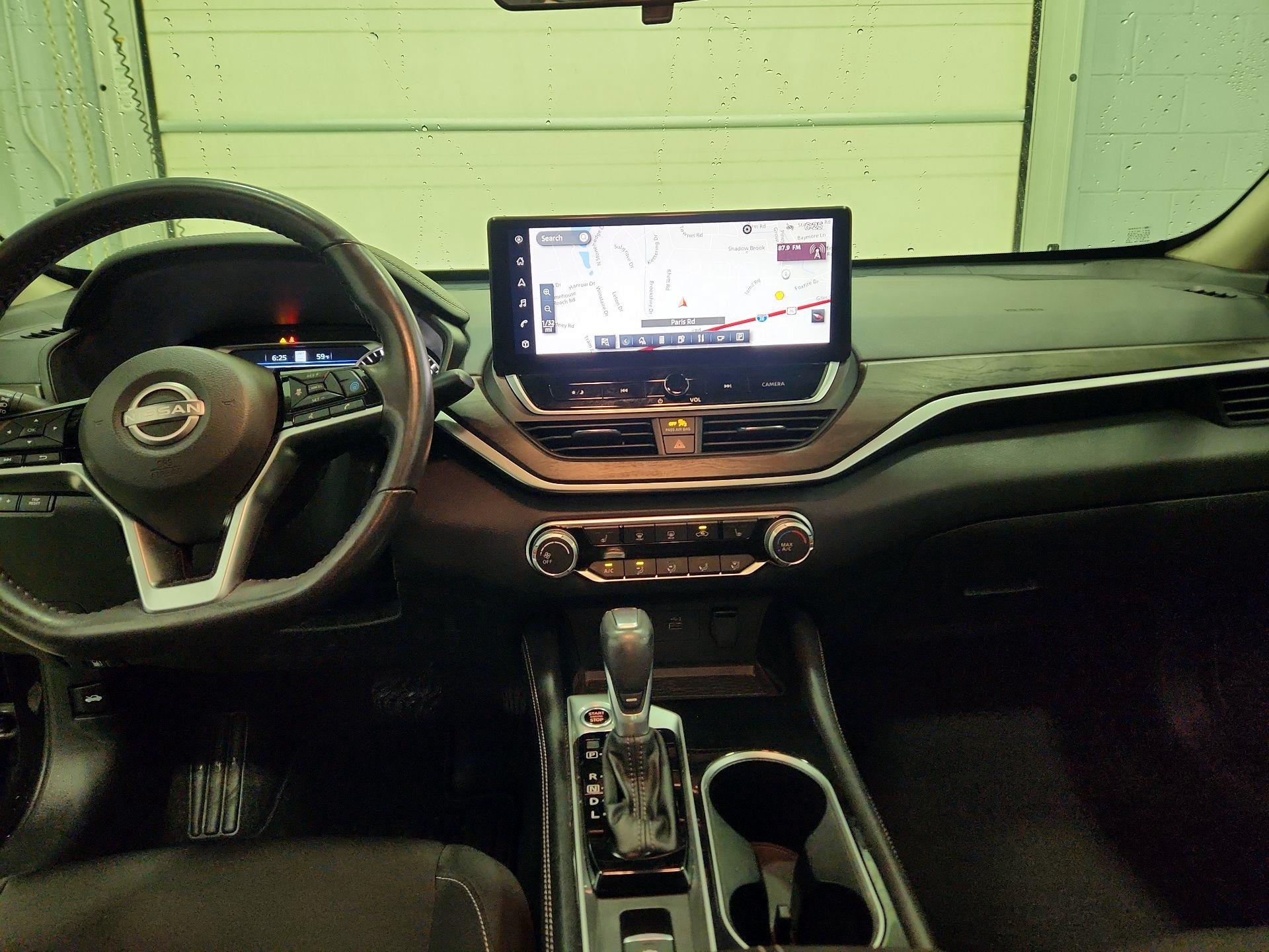 Thumbnail: 2023 Nissan Altima - 9