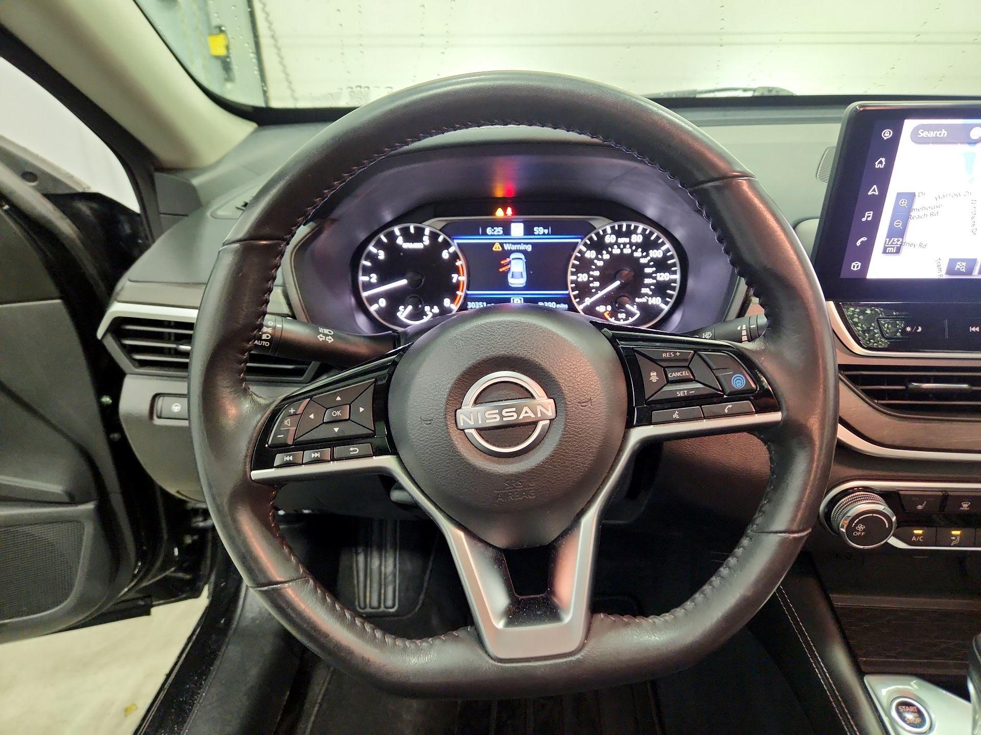 Thumbnail: 2023 Nissan Altima - 10