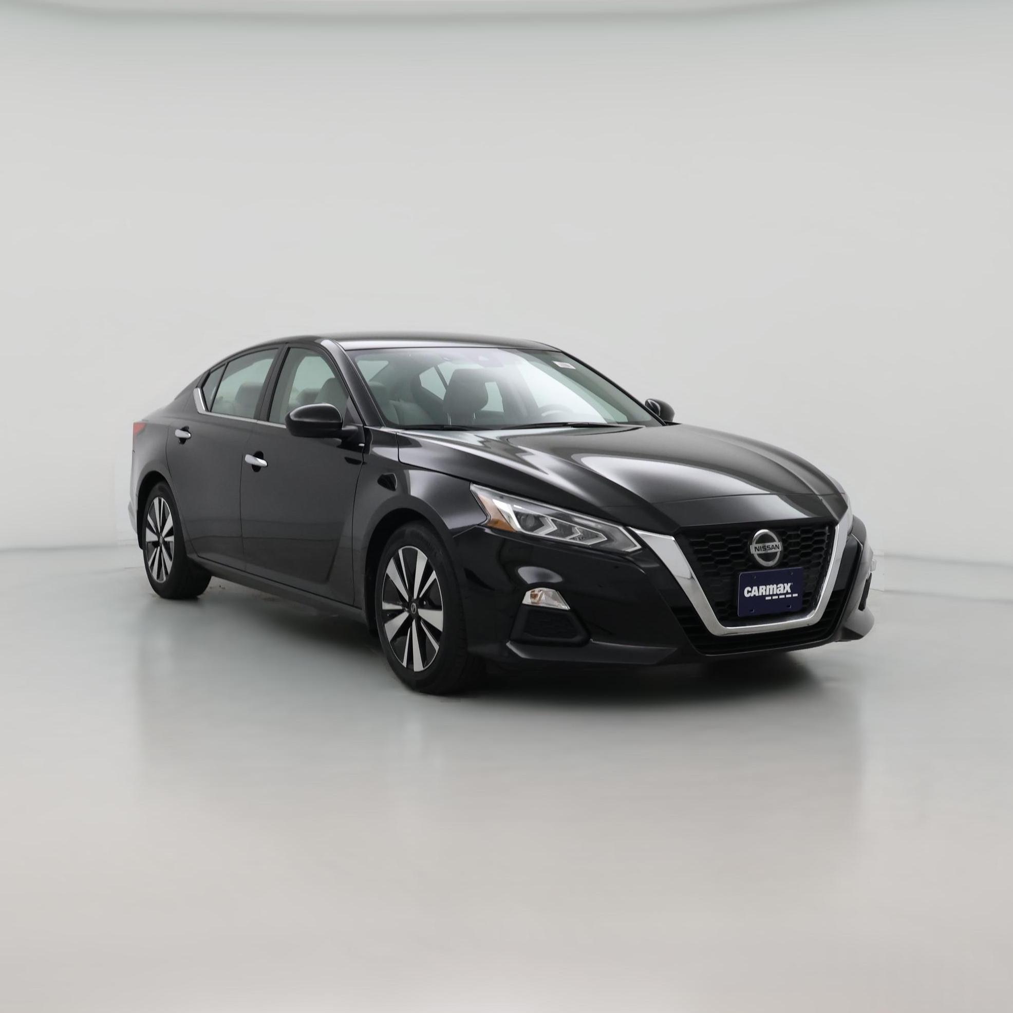 Thumbnail: 2022 Nissan Altima - 1