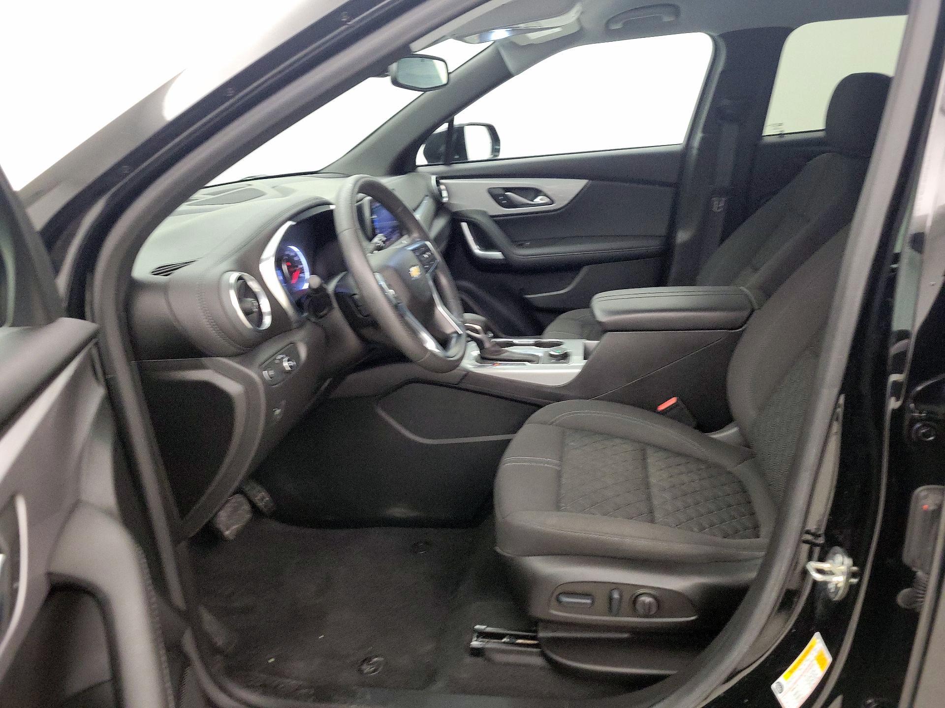 Thumbnail: 2022 Chevrolet Blazer - 11