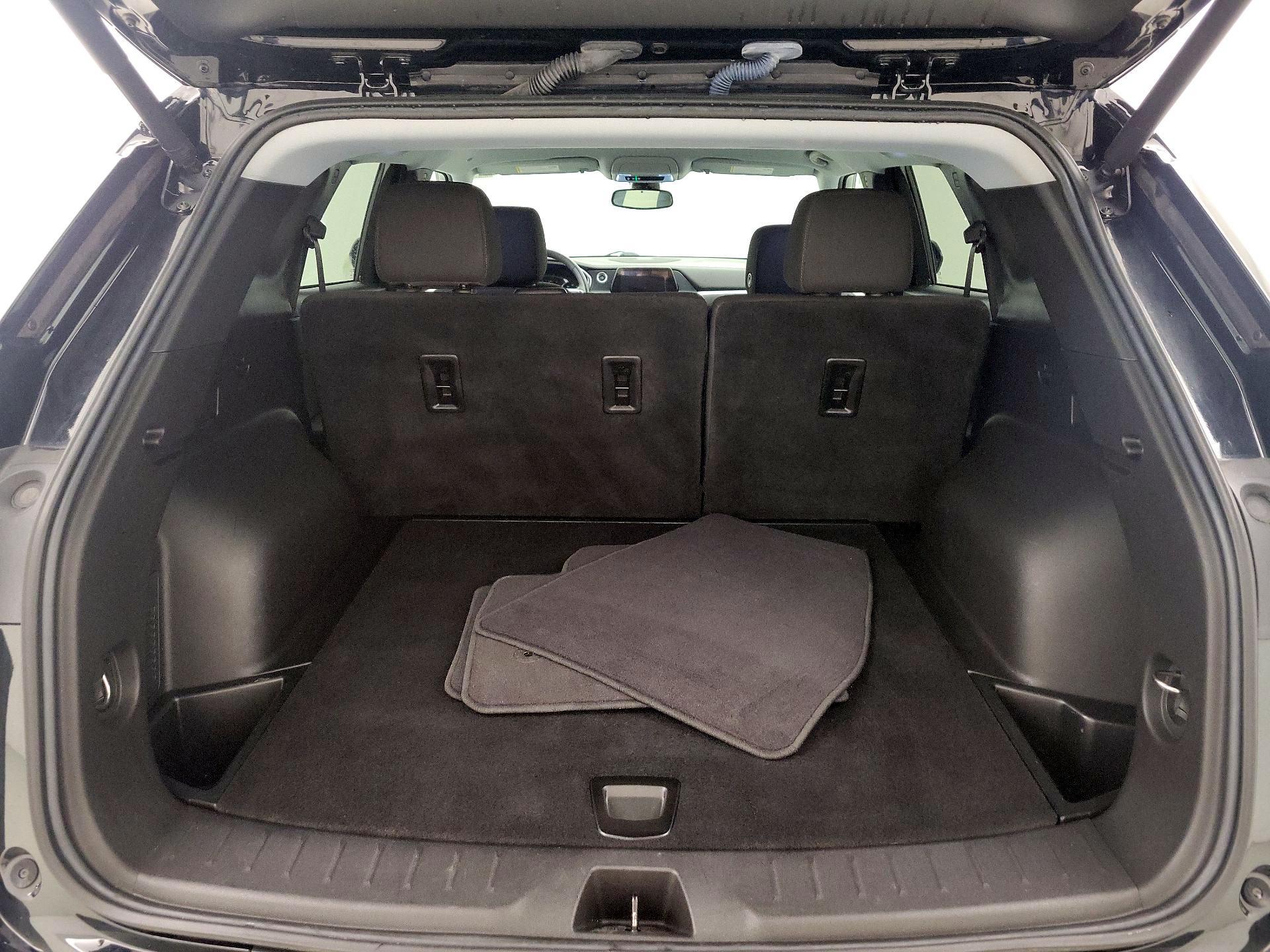 Thumbnail: 2022 Chevrolet Blazer - 20