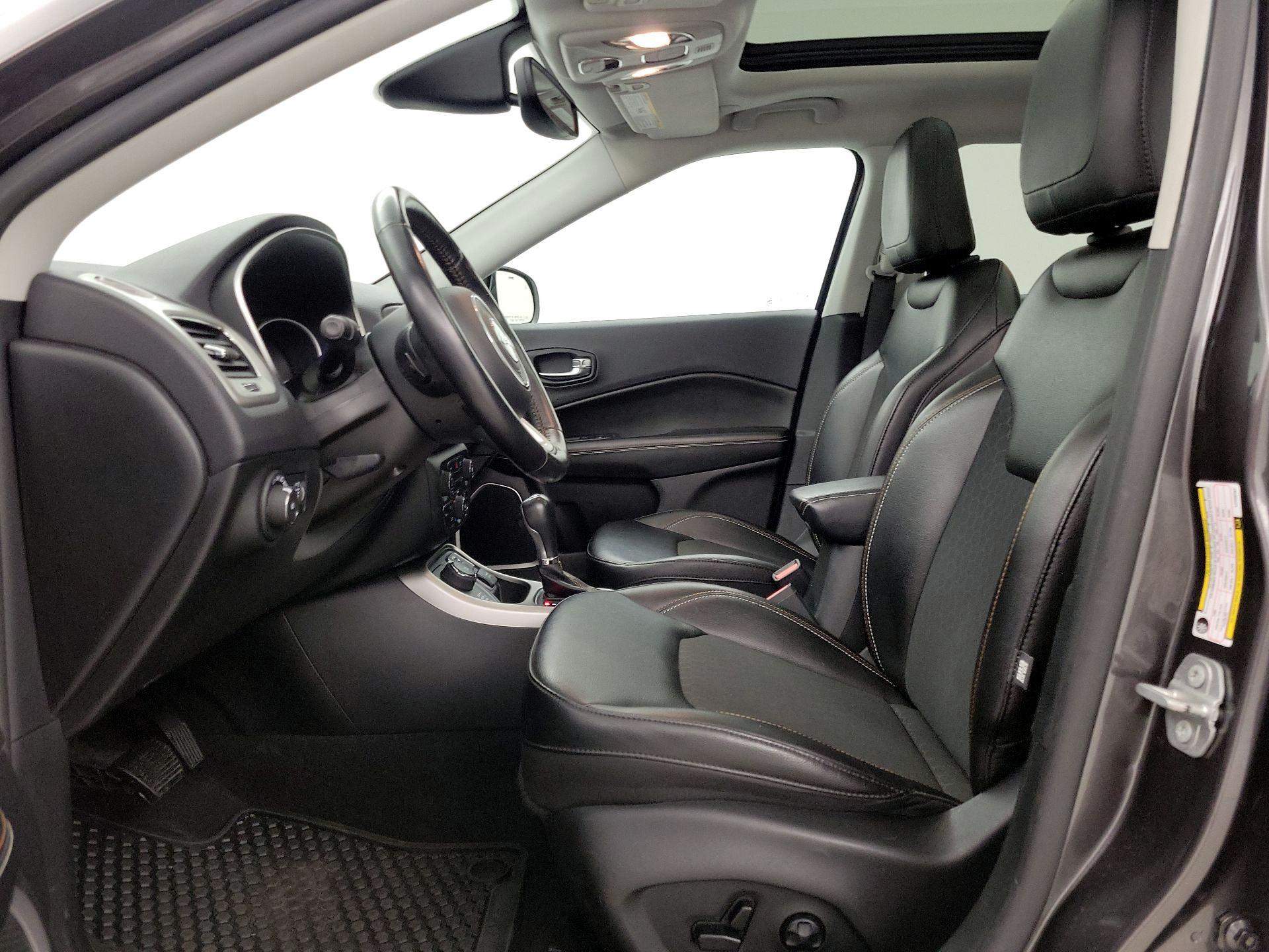 Thumbnail: 2020 Jeep Compass - 11