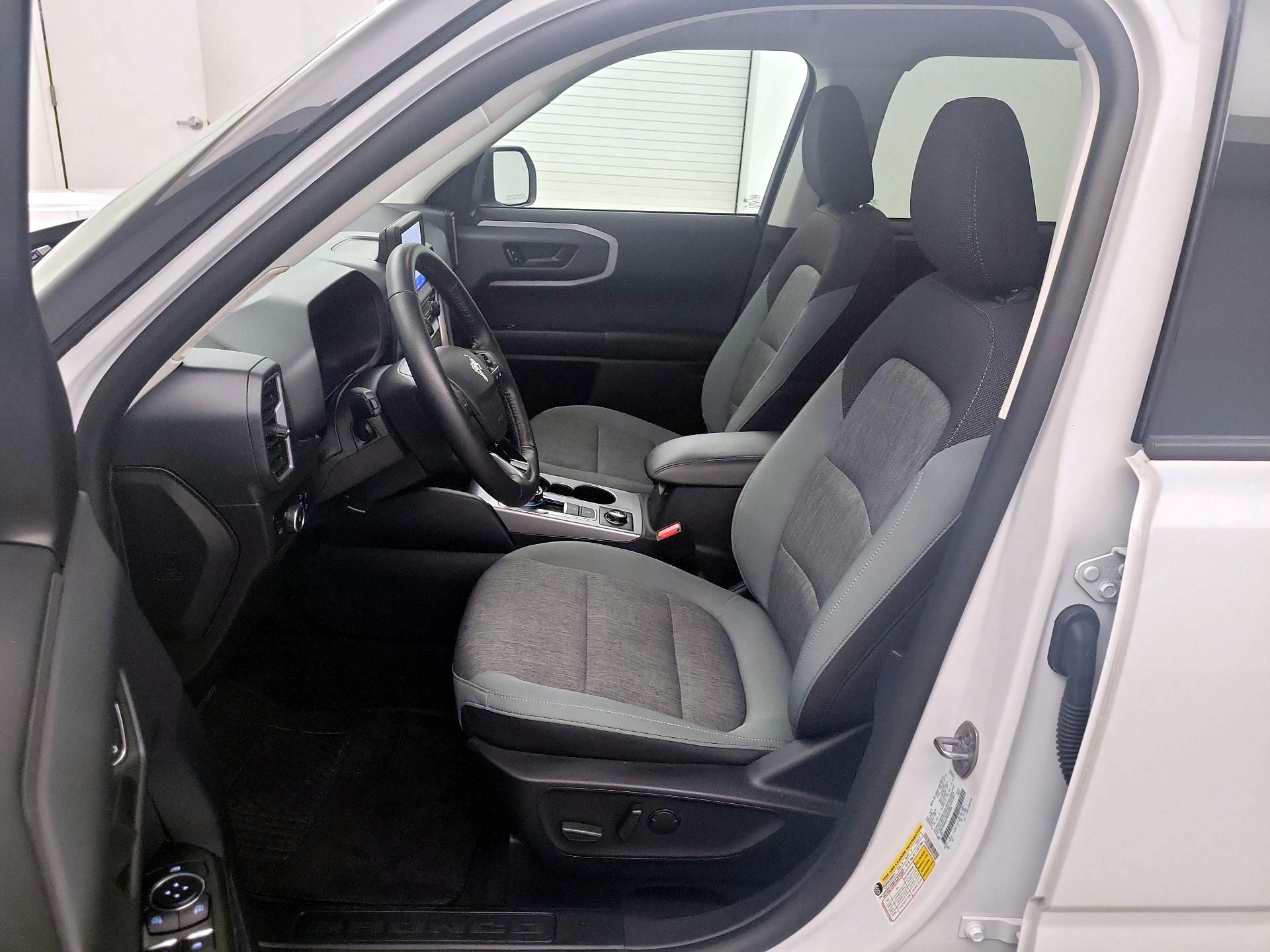 Thumbnail: 2023 Ford Bronco Sport - 11