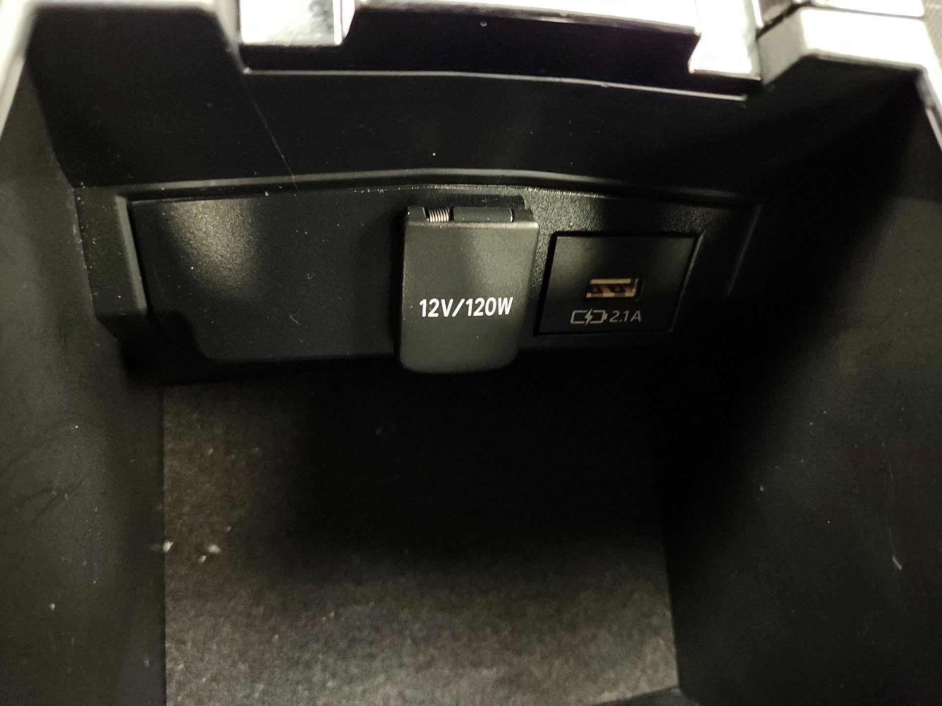 Thumbnail: 2021 Toyota Corolla - 18