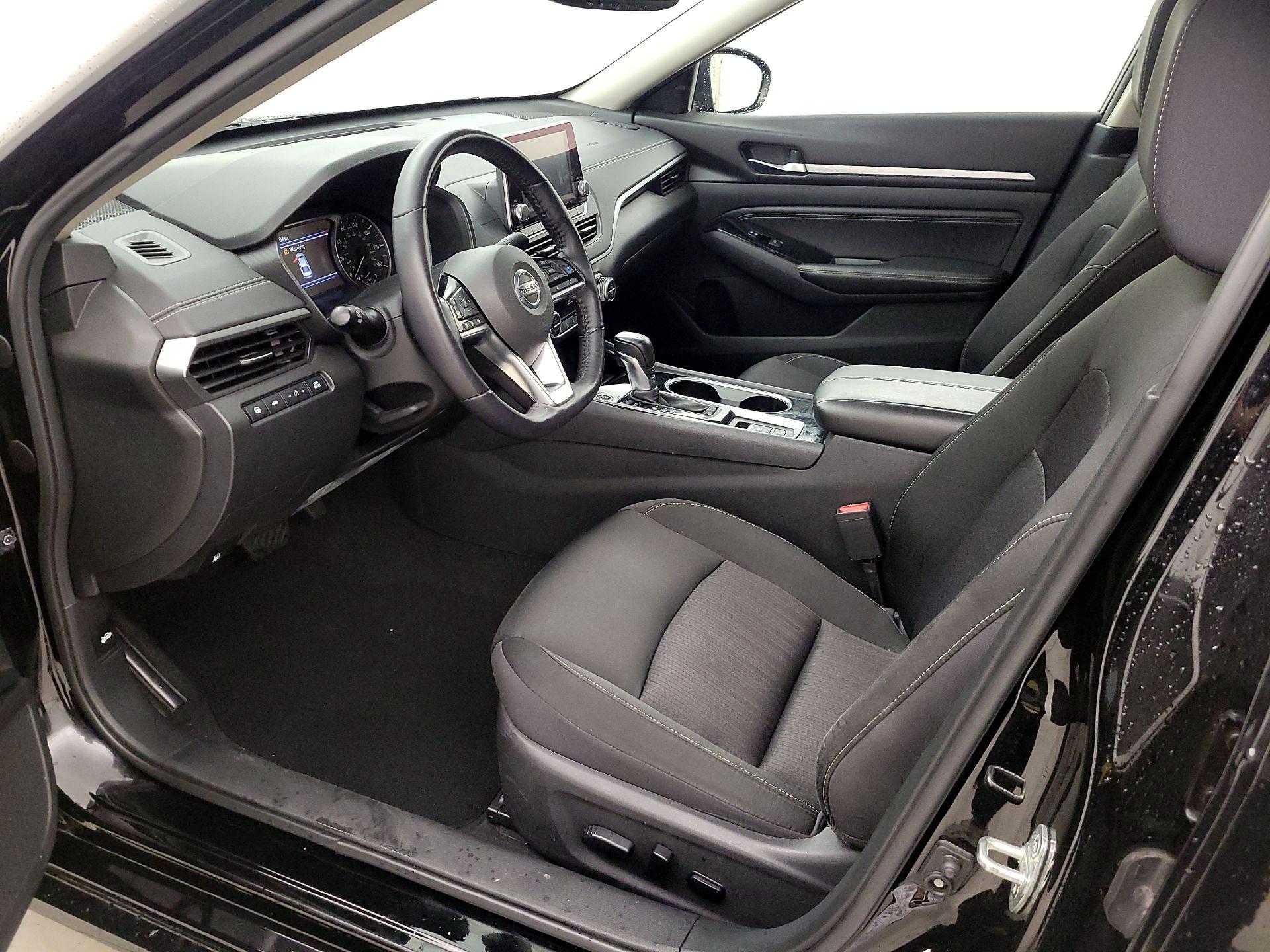 Thumbnail: 2020 Nissan Altima - 11