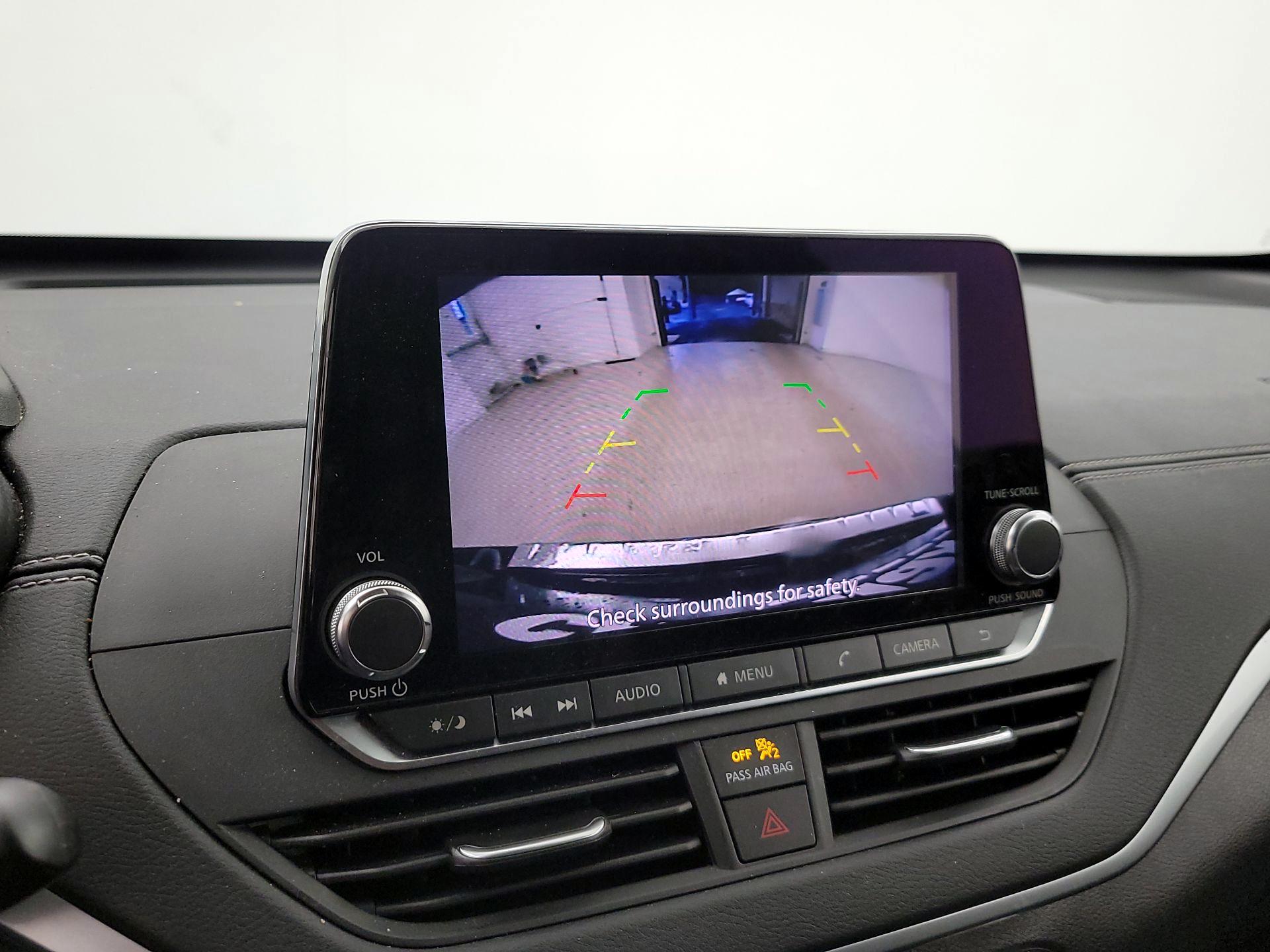 Thumbnail: 2020 Nissan Altima - 14