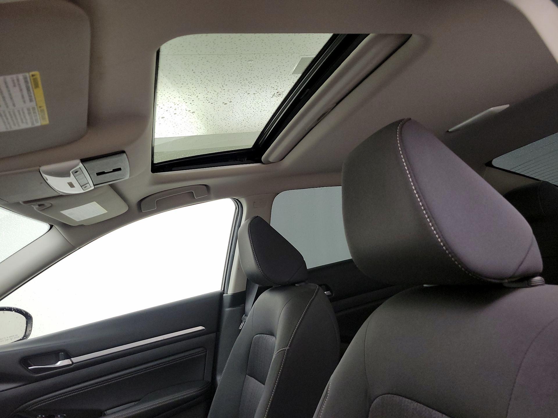 Thumbnail: 2020 Nissan Altima - 19