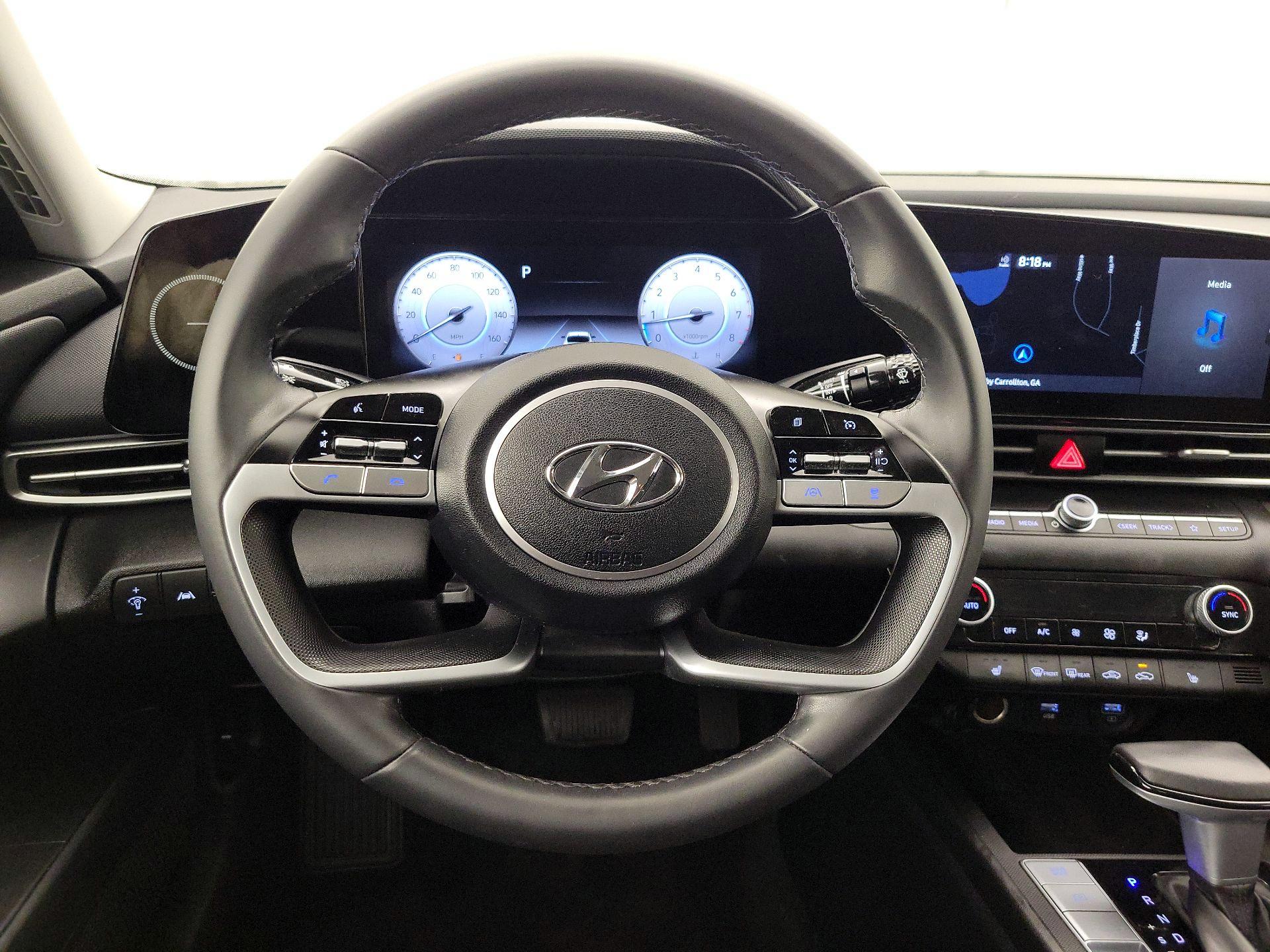 Thumbnail: 2023 Hyundai Elantra - 10