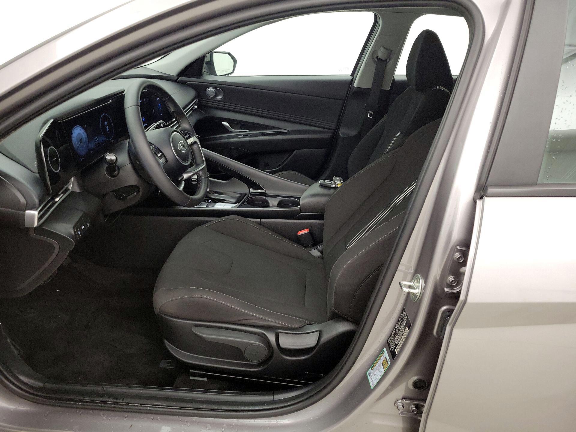 Thumbnail: 2023 Hyundai Elantra - 11