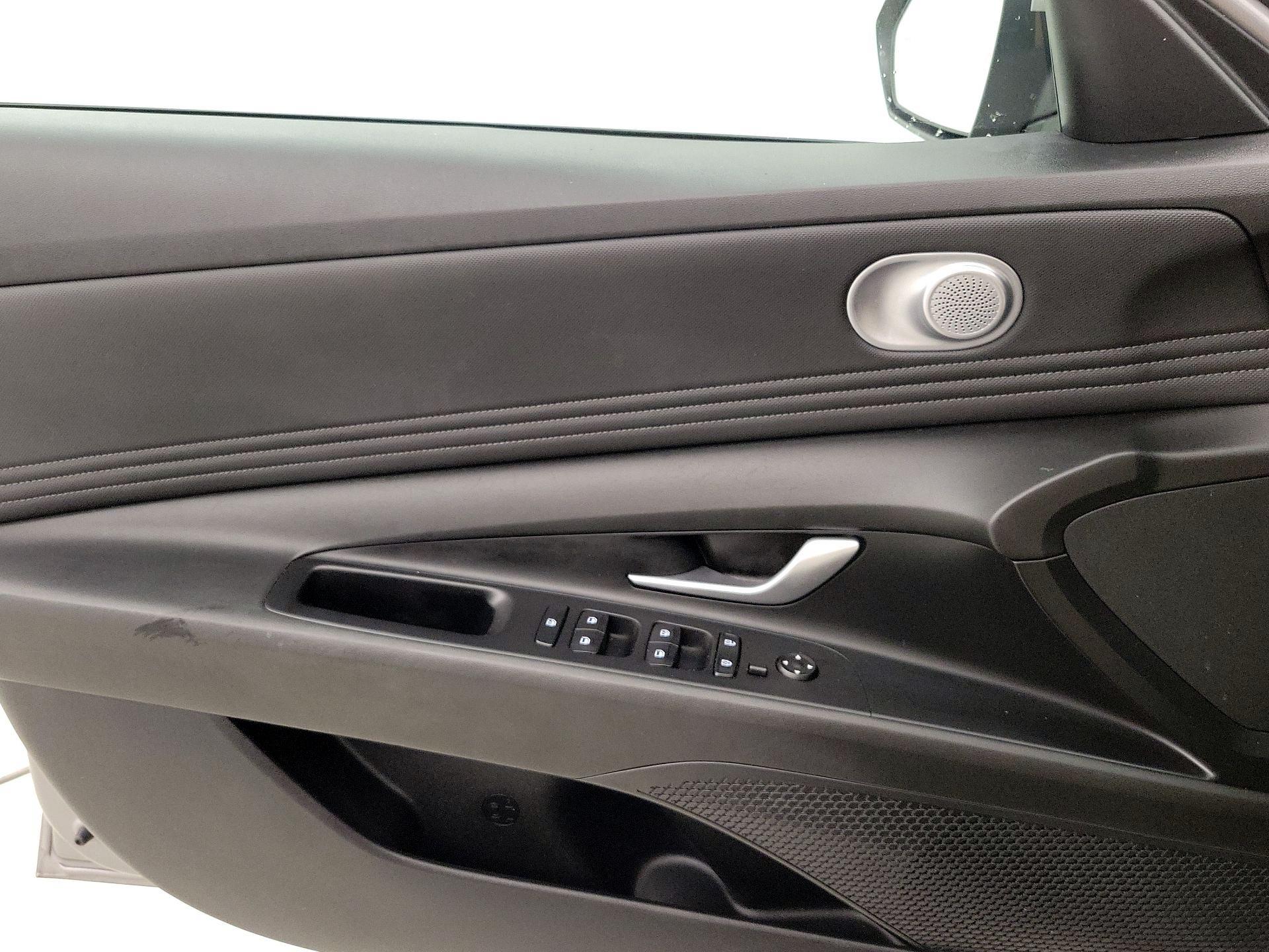 Thumbnail: 2023 Hyundai Elantra - 12