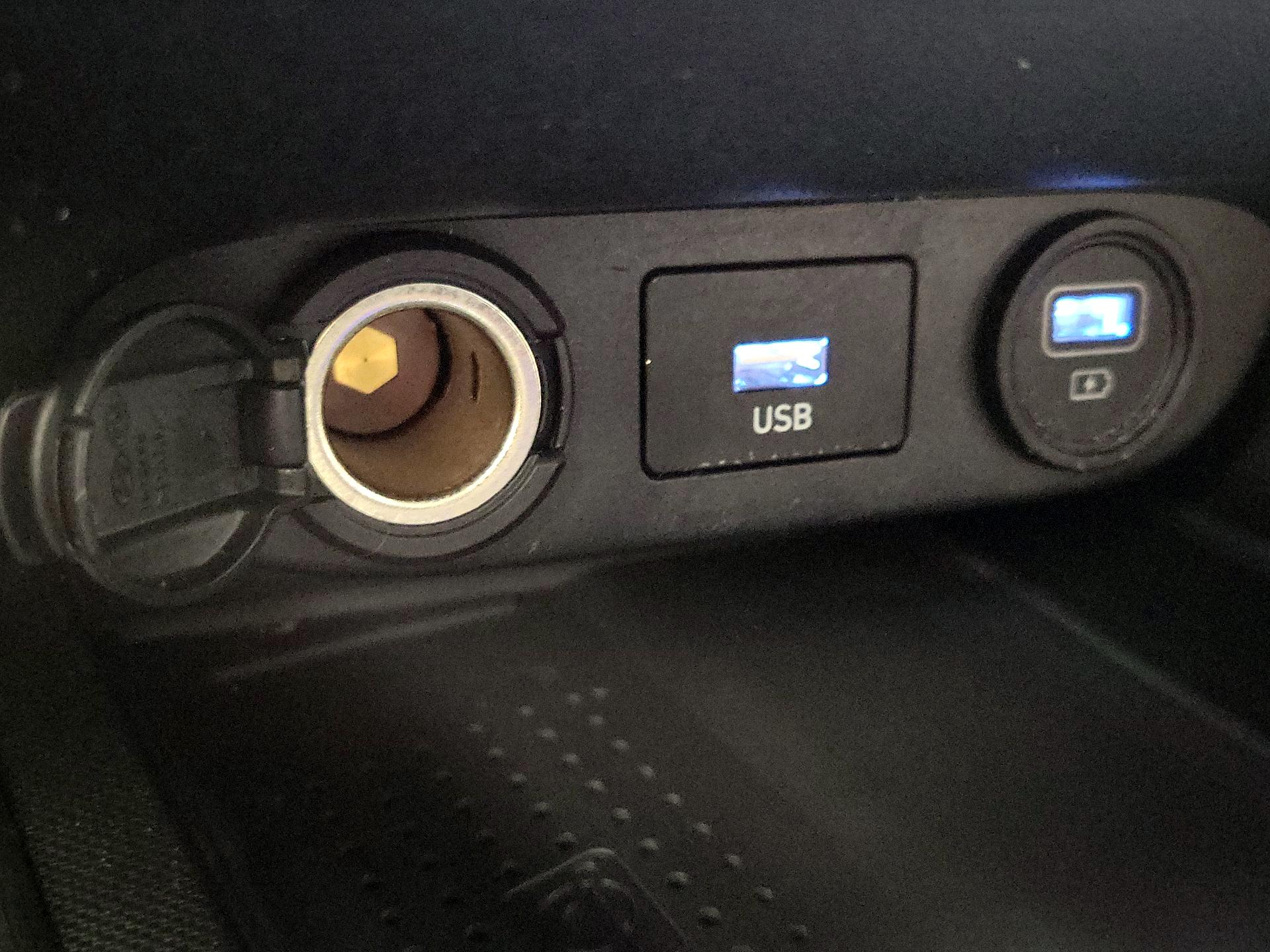 Thumbnail: 2023 Hyundai Elantra - 19