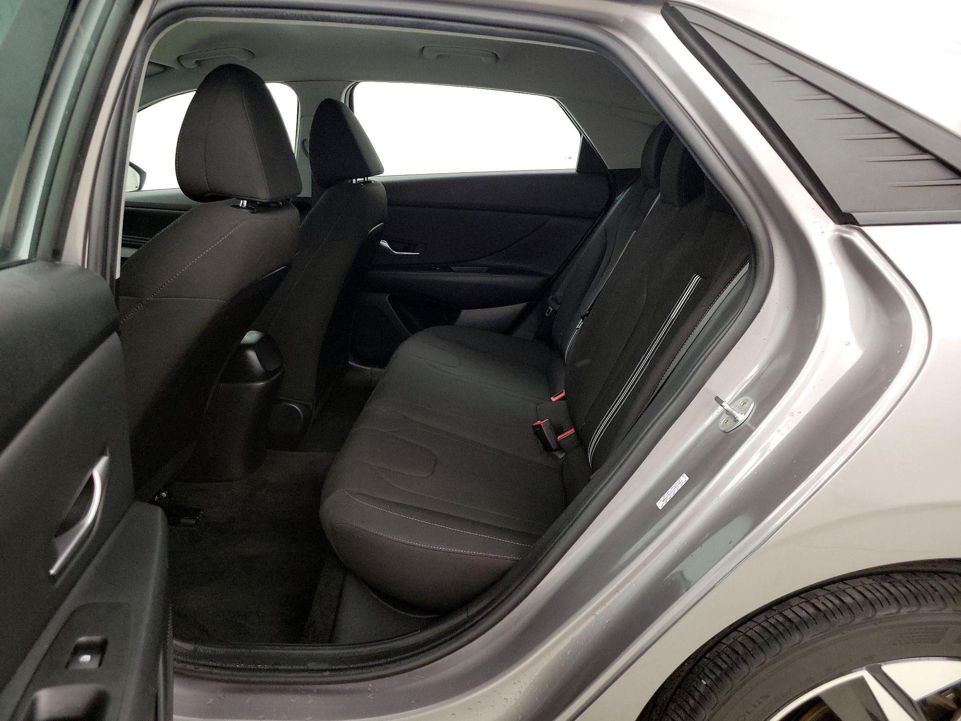 Thumbnail: 2023 Hyundai Elantra - 20