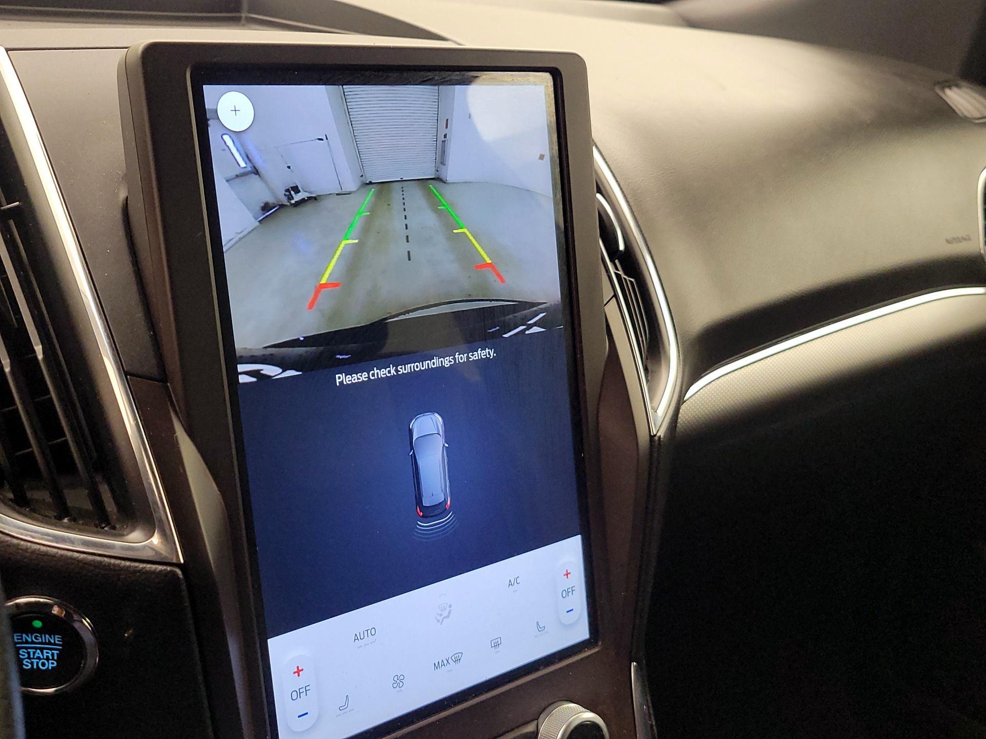 Thumbnail: 2021 Ford Edge - 14