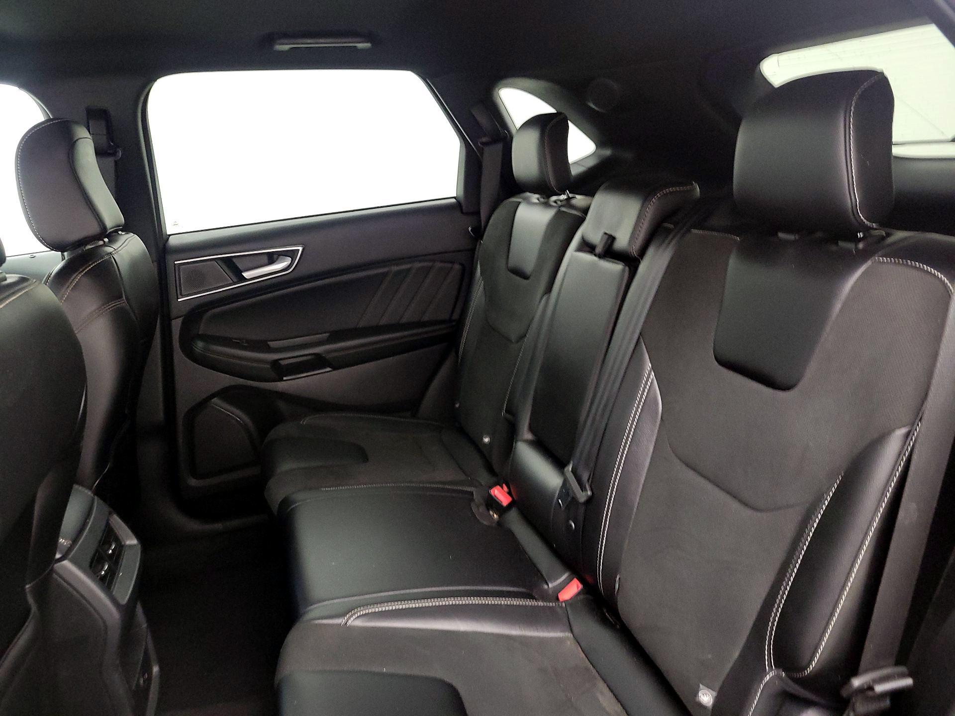 Thumbnail: 2021 Ford Edge - 19