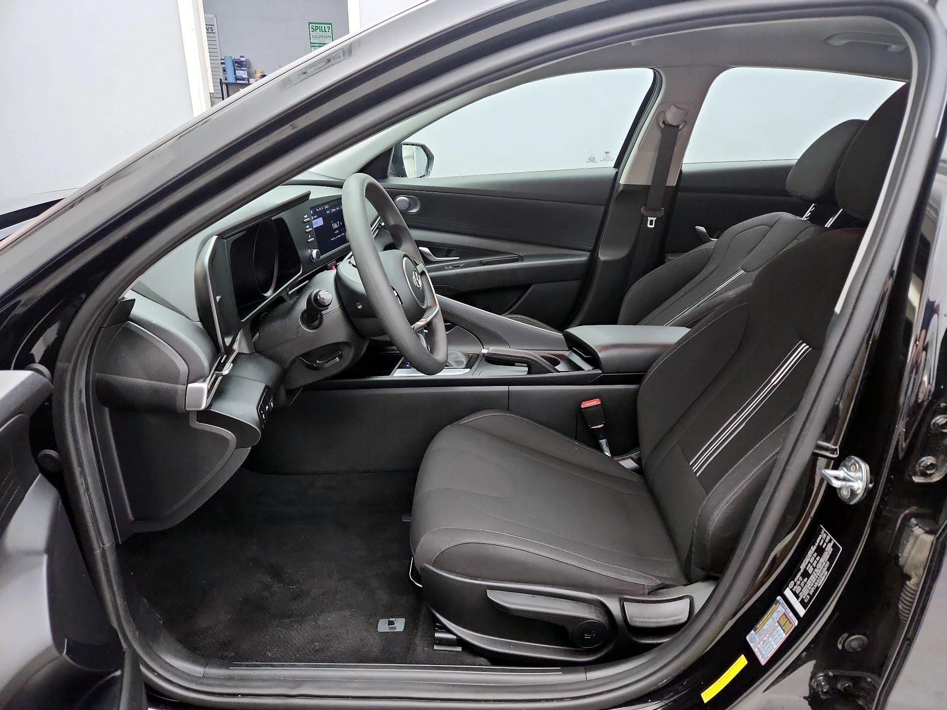 Thumbnail: 2023 Hyundai Elantra - 11