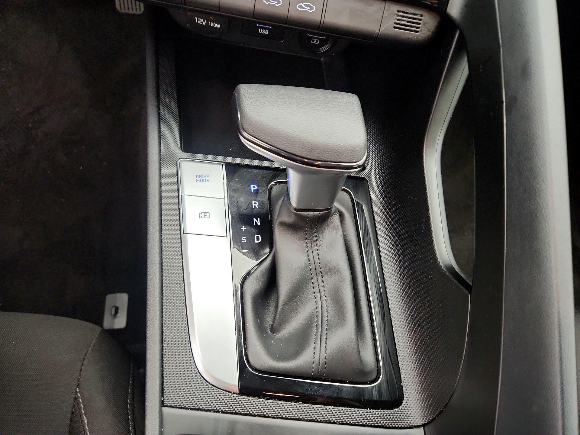 Thumbnail: 2023 Hyundai Elantra - 17