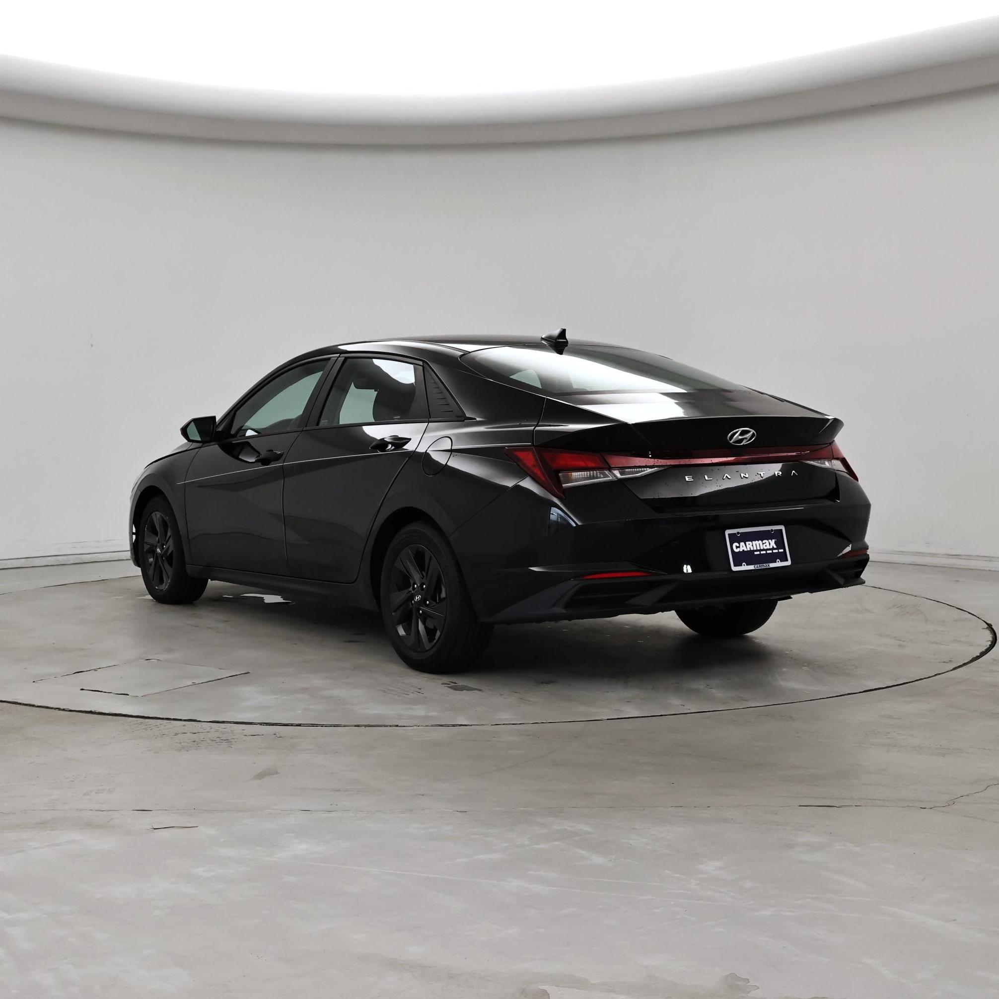 Thumbnail: 2023 Hyundai Elantra - 2