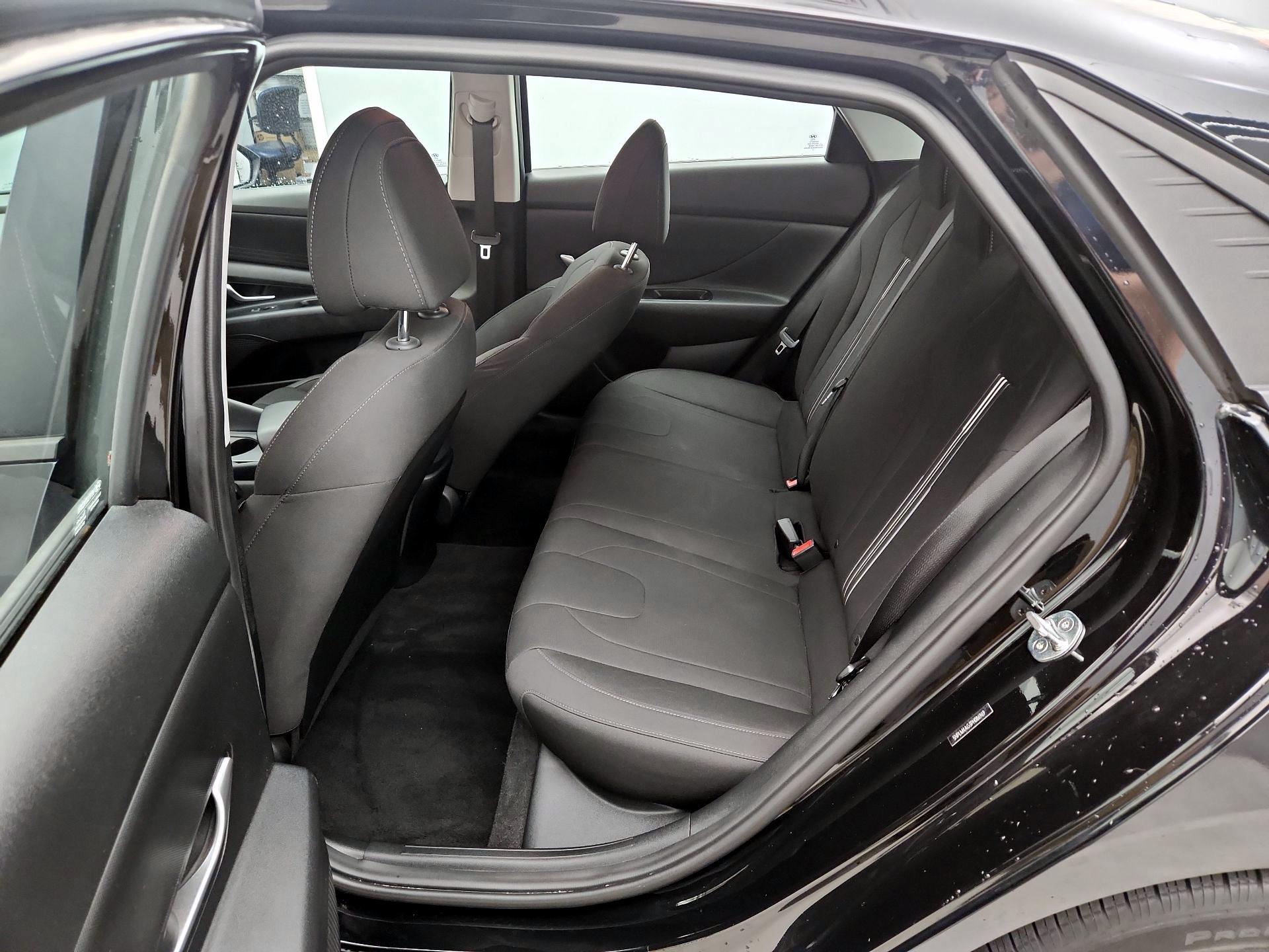 Thumbnail: 2023 Hyundai Elantra - 19