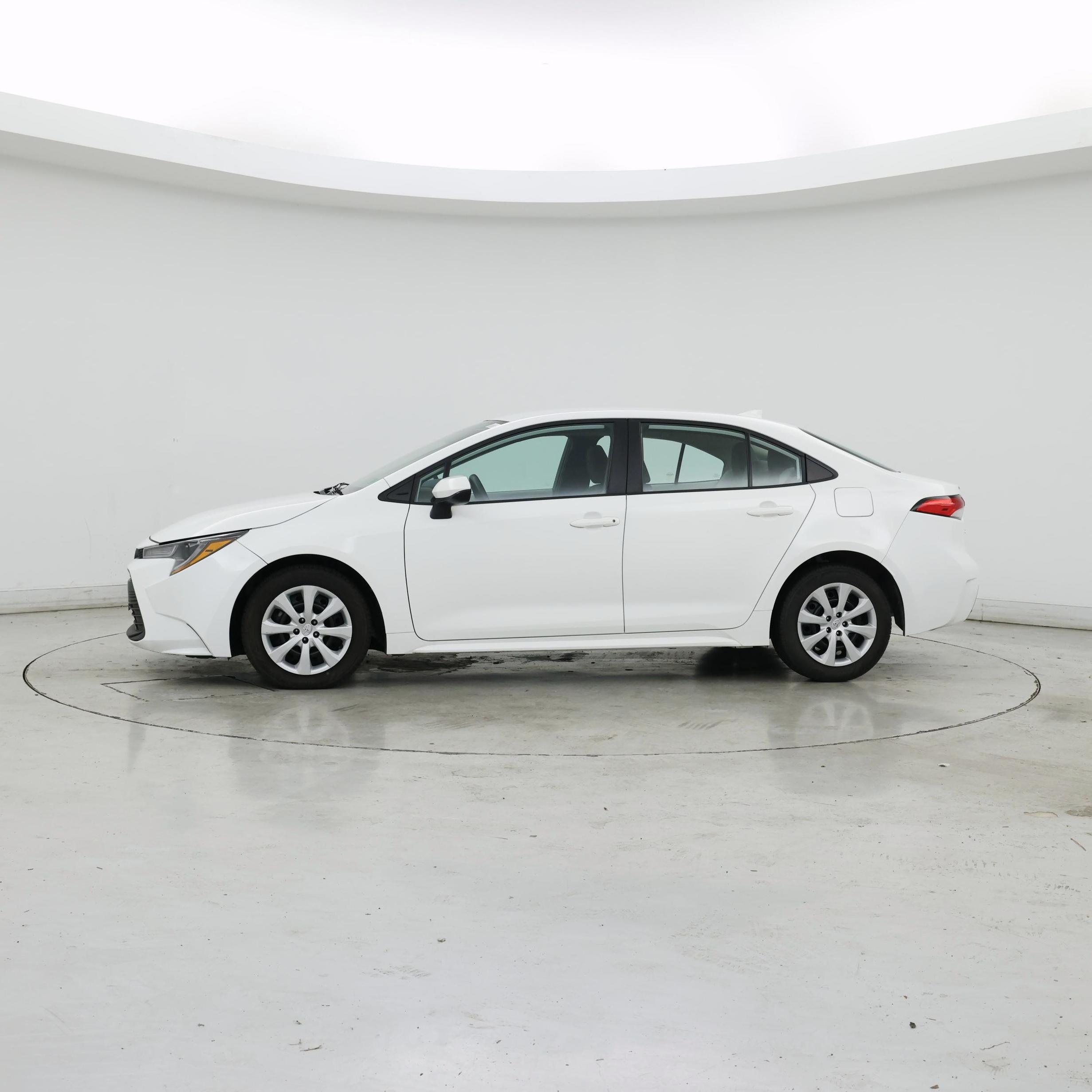 Thumbnail: 2023 Toyota Corolla - 3