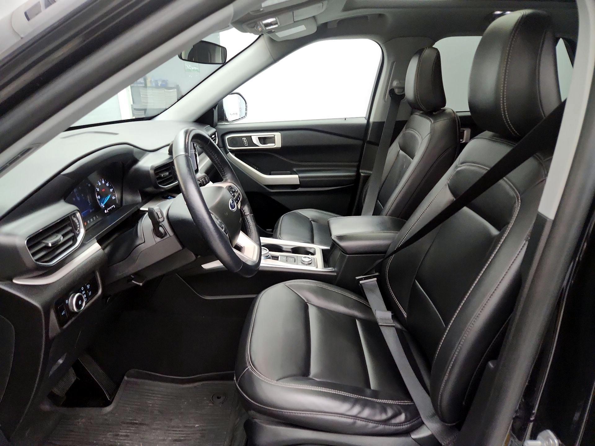 Thumbnail: 2023 Ford Explorer - 11