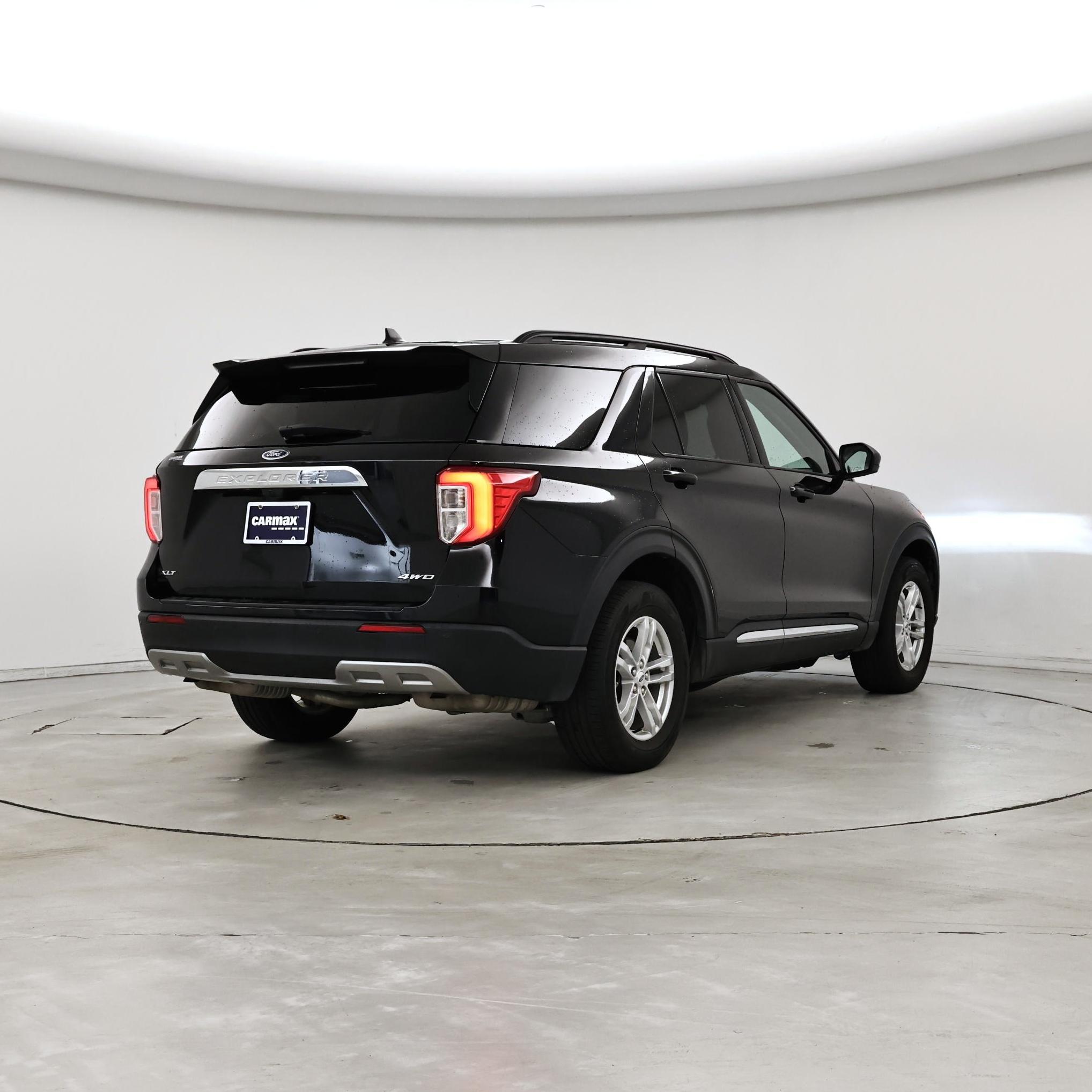 Thumbnail: 2023 Ford Explorer - 8