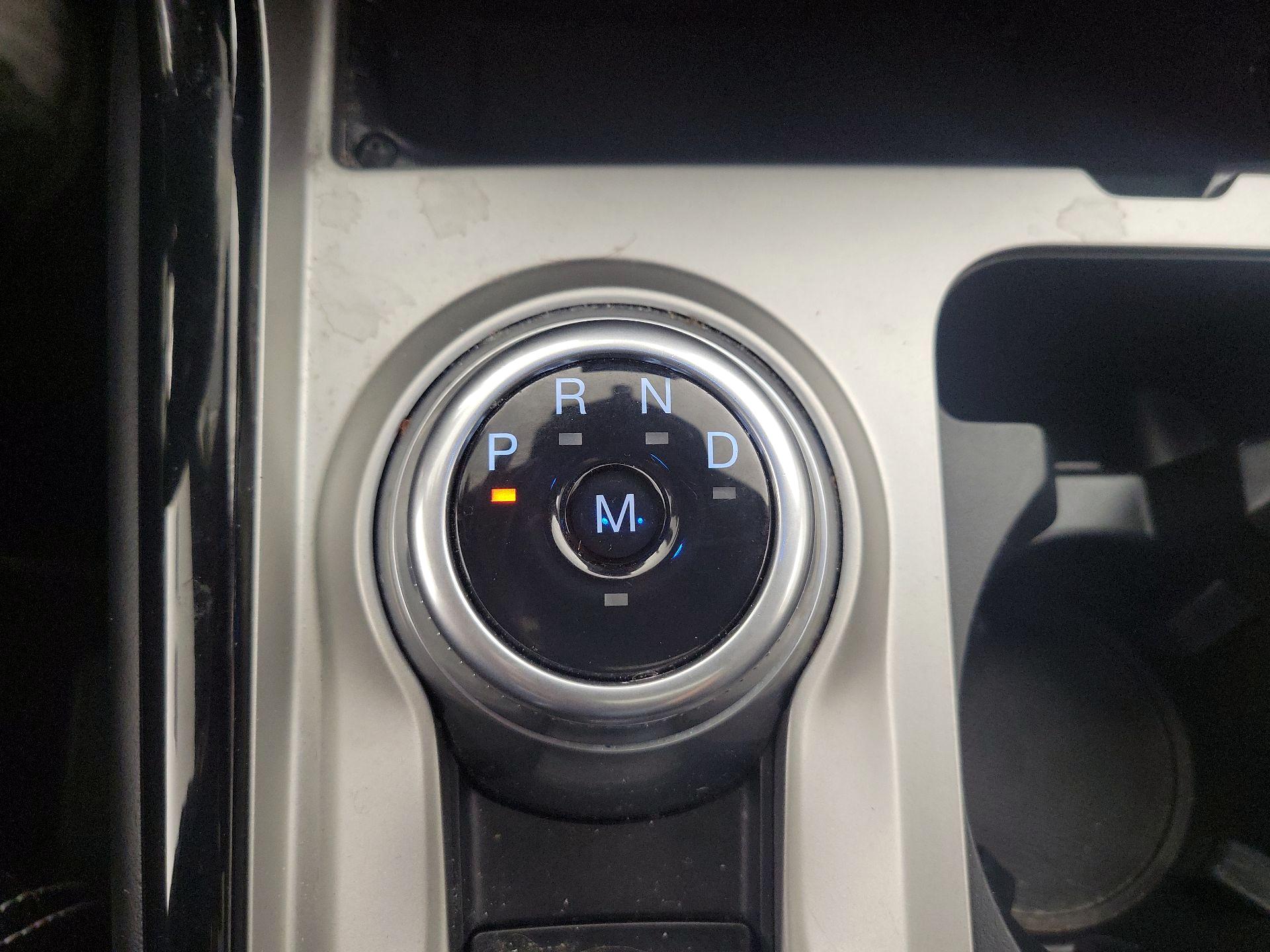 Thumbnail: 2022 Ford Explorer - 18