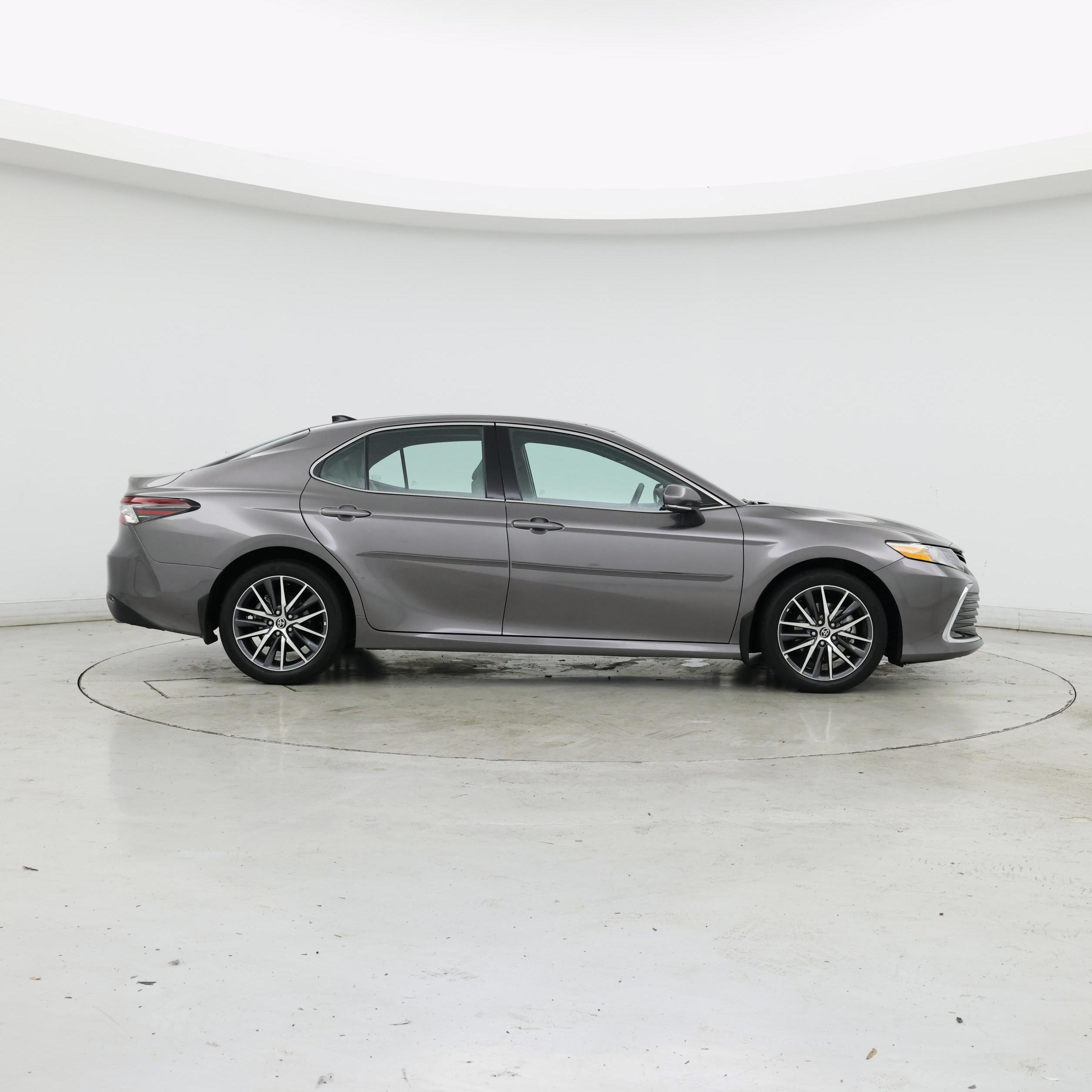 Thumbnail: 2023 Toyota Camry - 7