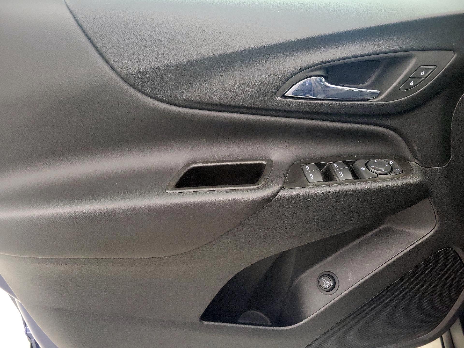 Thumbnail: 2022 Chevrolet Equinox - 12