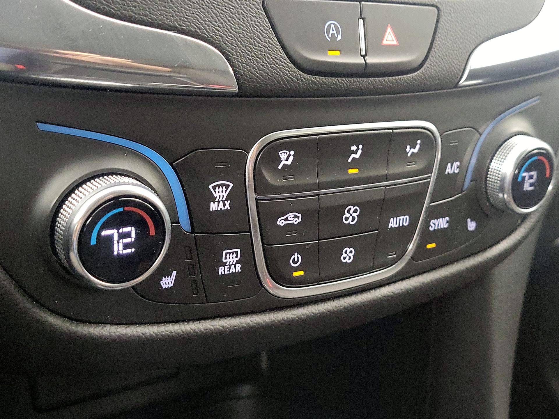 Thumbnail: 2022 Chevrolet Equinox - 16