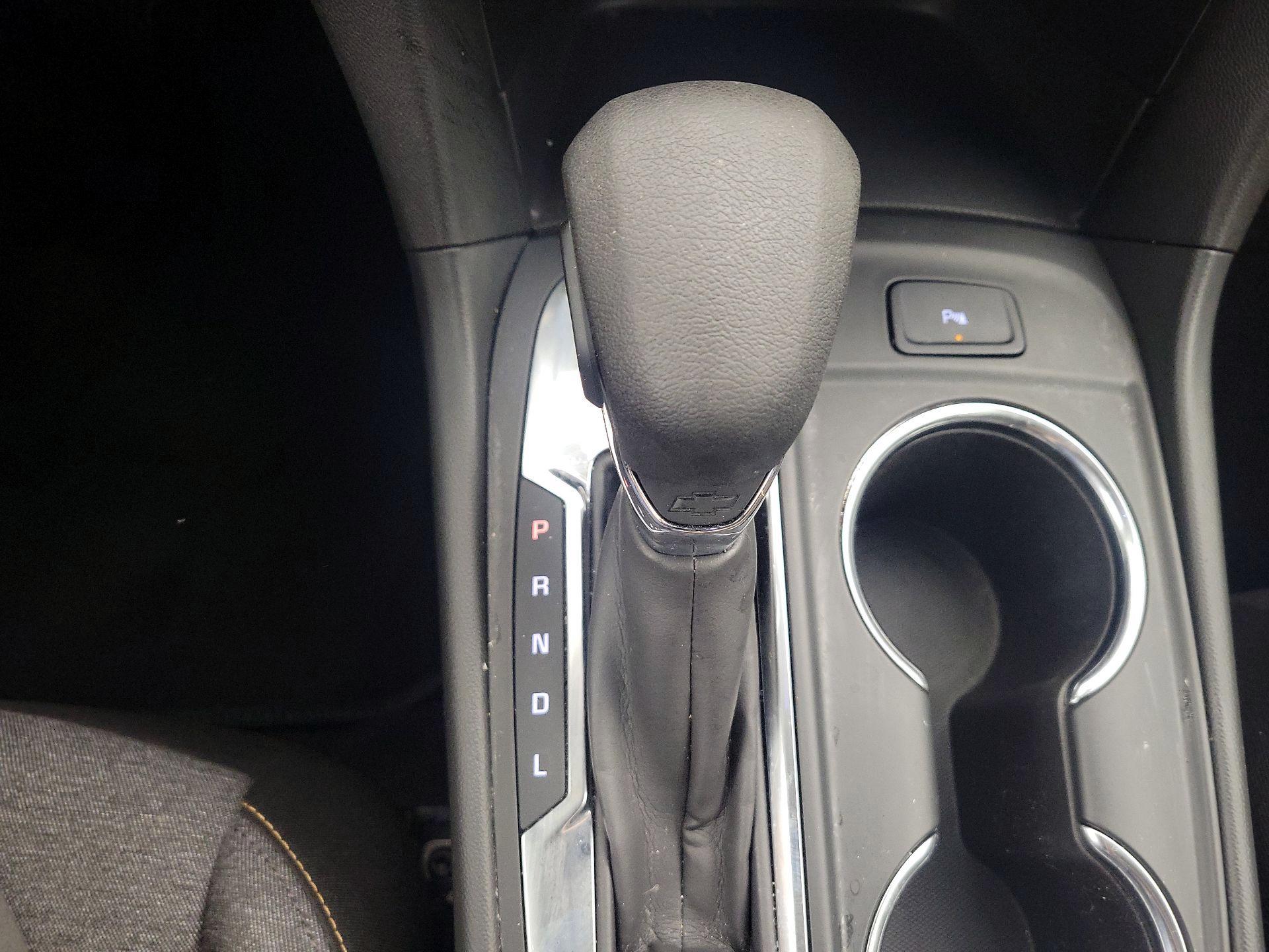 Thumbnail: 2022 Chevrolet Equinox - 17