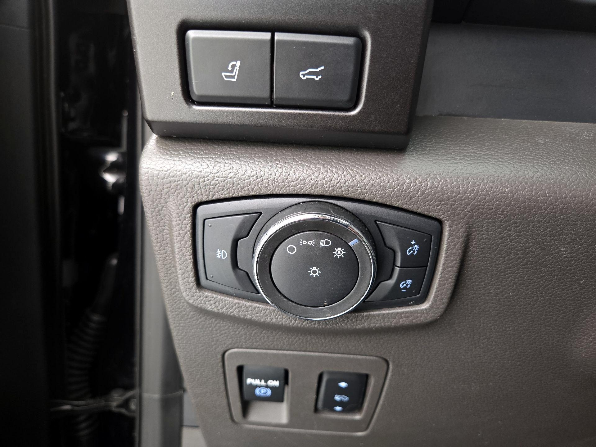 Thumbnail: 2021 Ford Expedition - 13