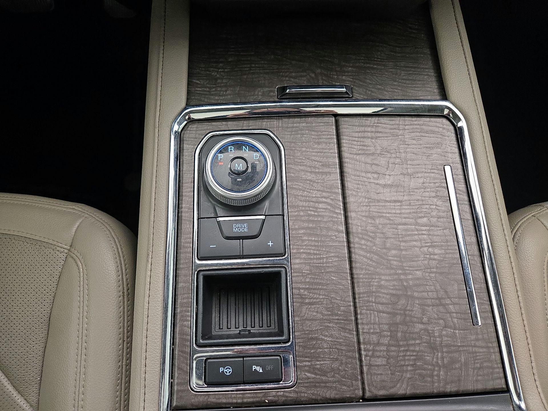 Thumbnail: 2021 Ford Expedition - 18