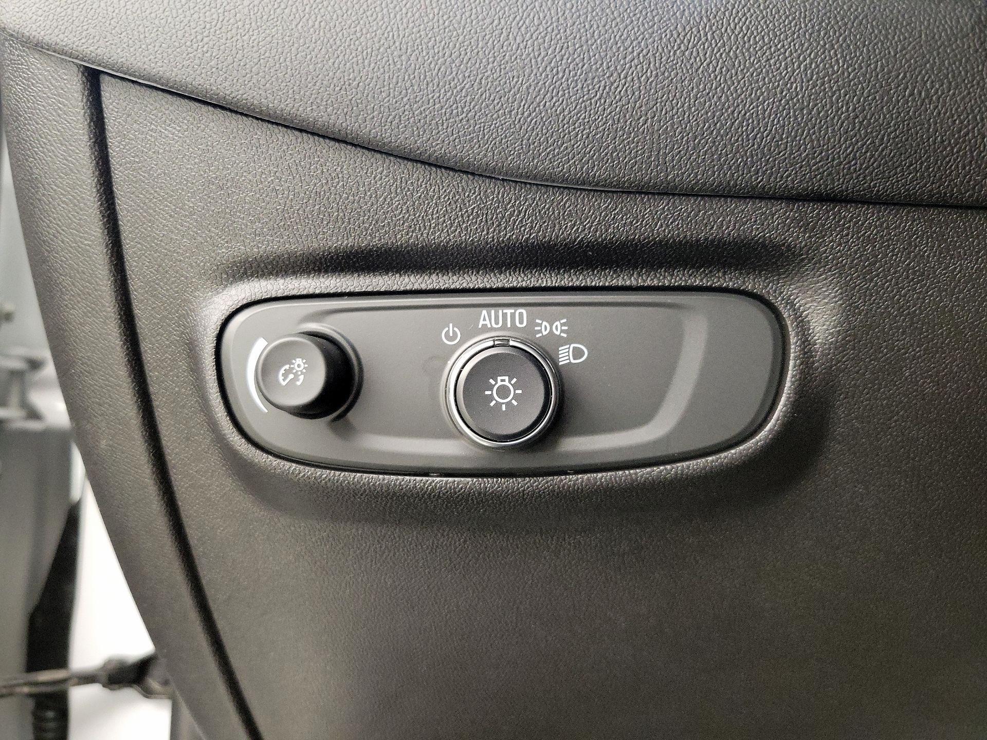 Thumbnail: 2022 Chevrolet Equinox - 13