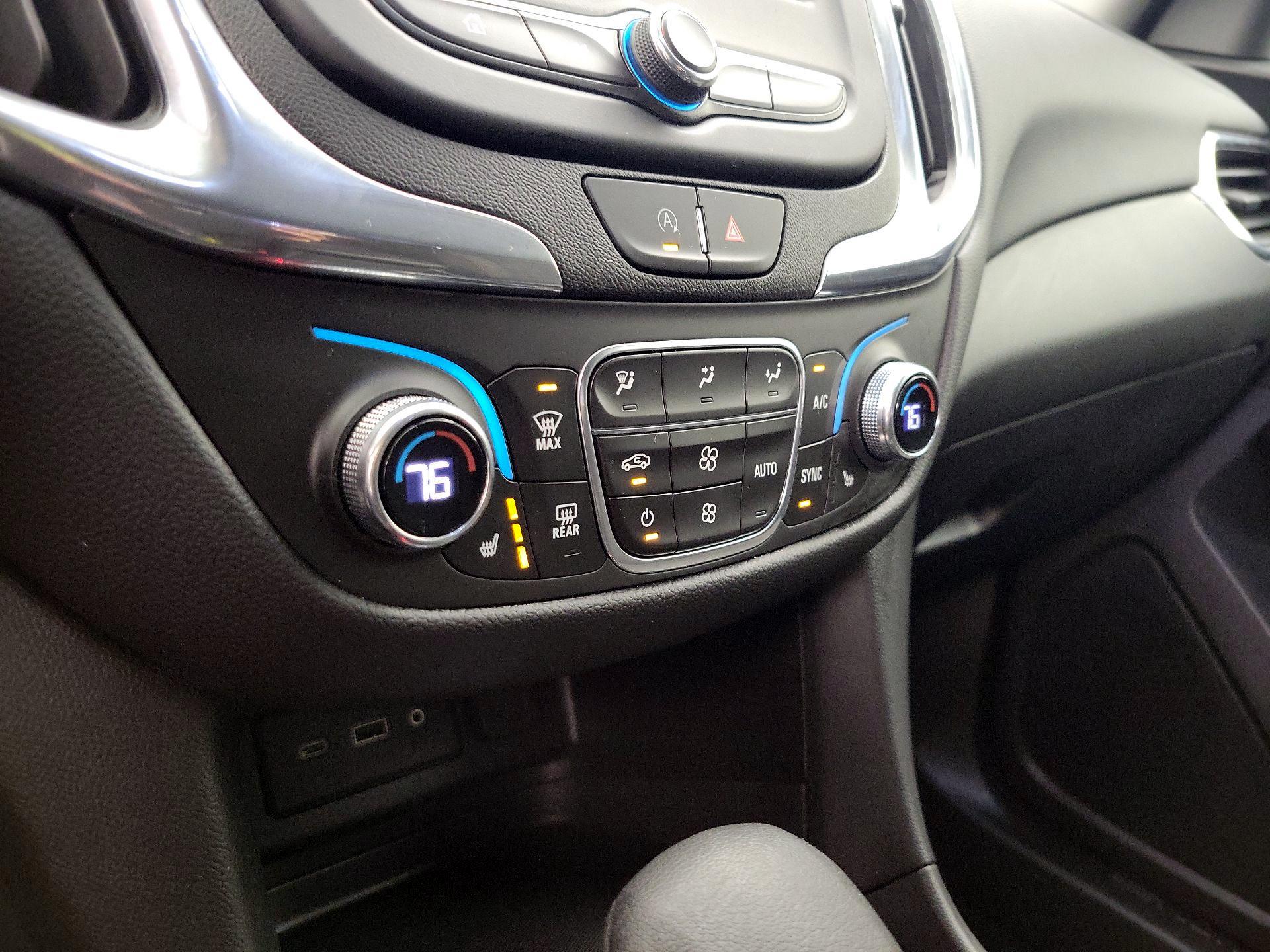 Thumbnail: 2022 Chevrolet Equinox - 16