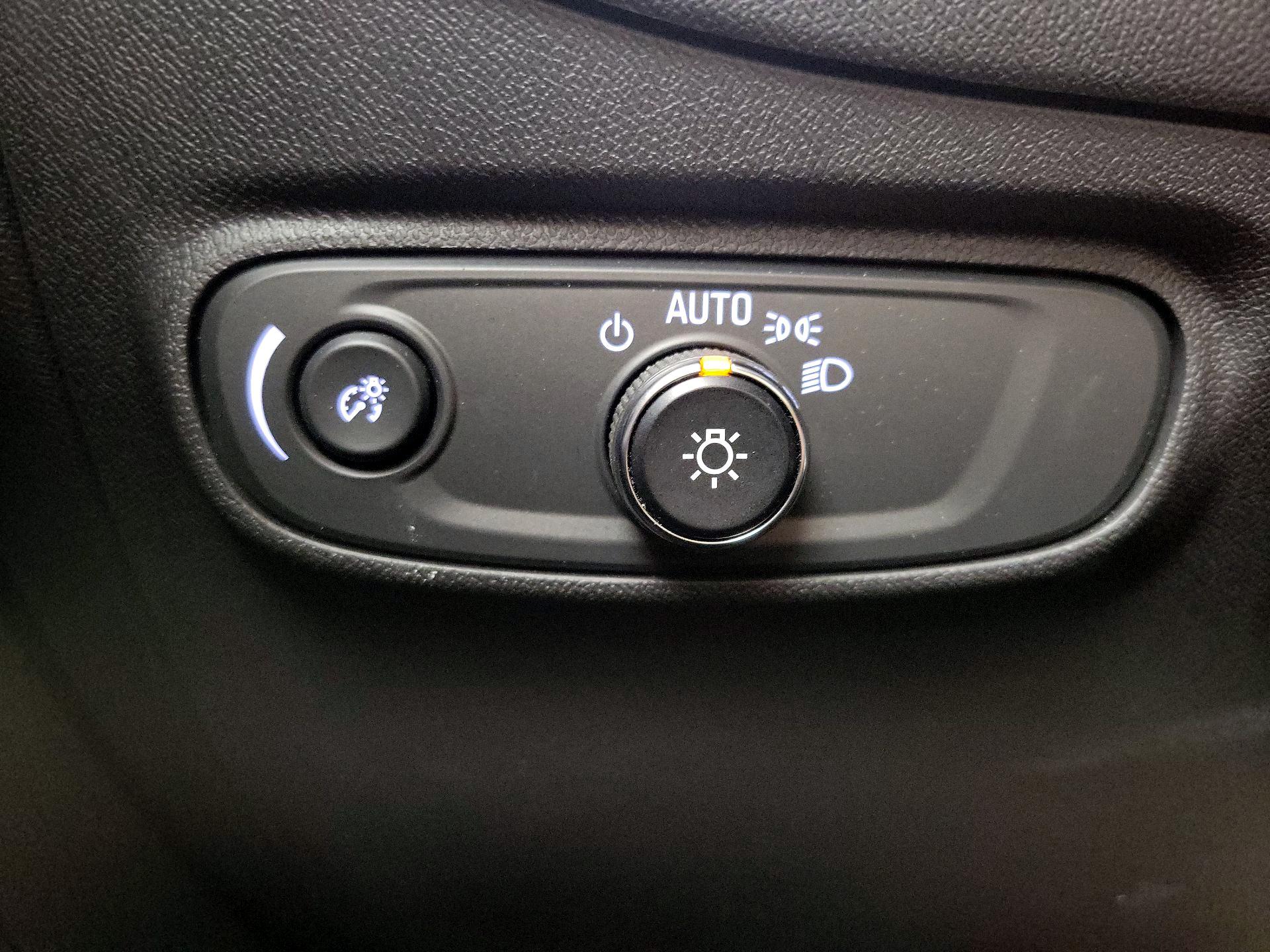 Thumbnail: 2022 Chevrolet Equinox - 13