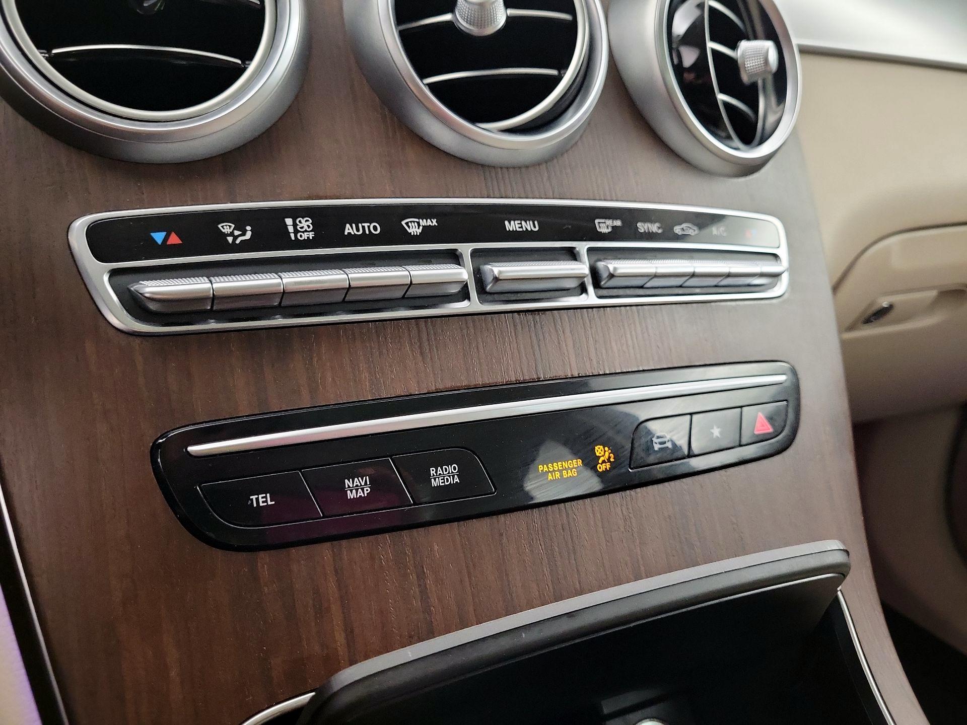 Thumbnail: 2020 Mercedes-Benz GLC - 16