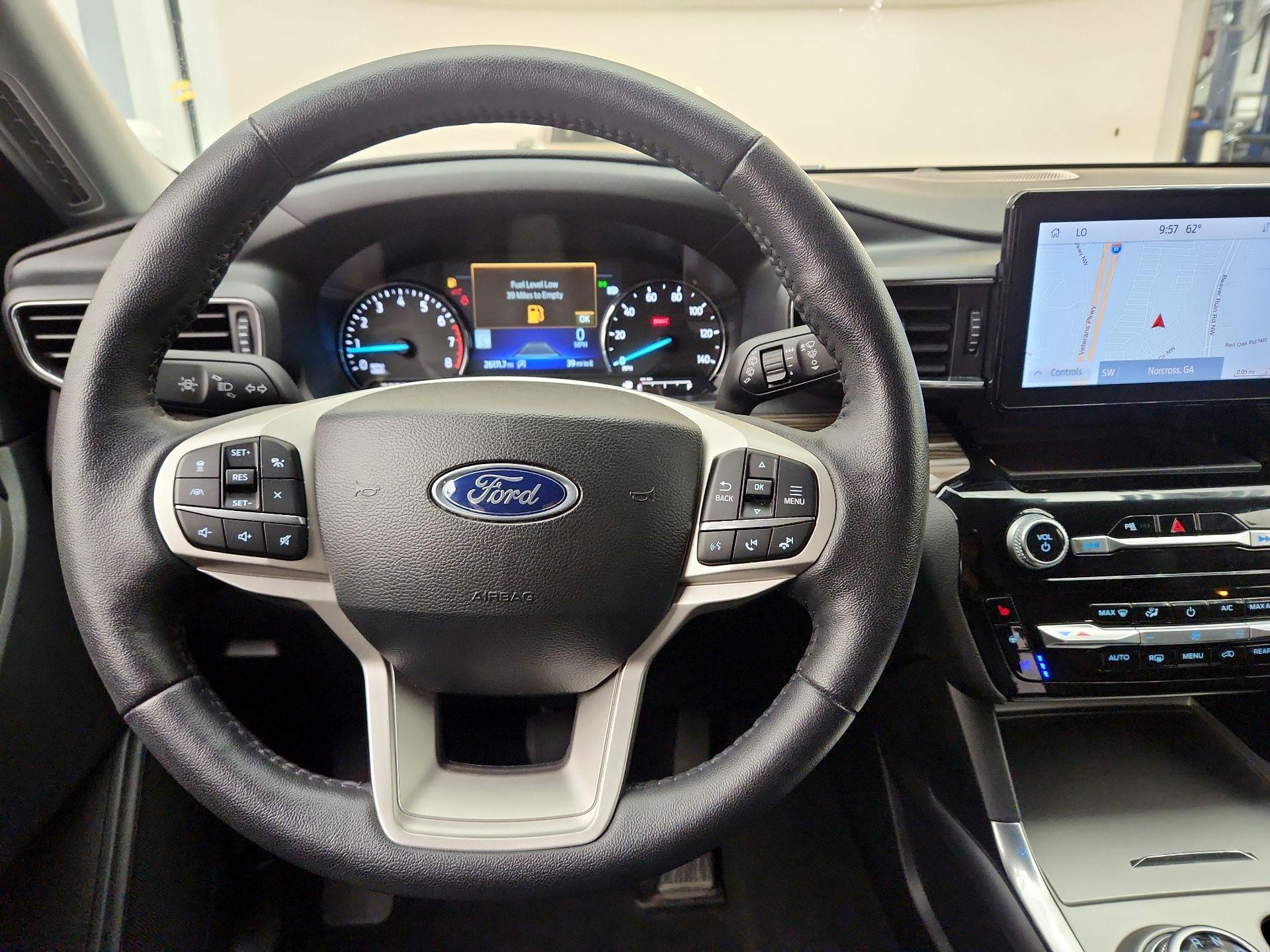 Thumbnail: 2023 Ford Explorer - 10