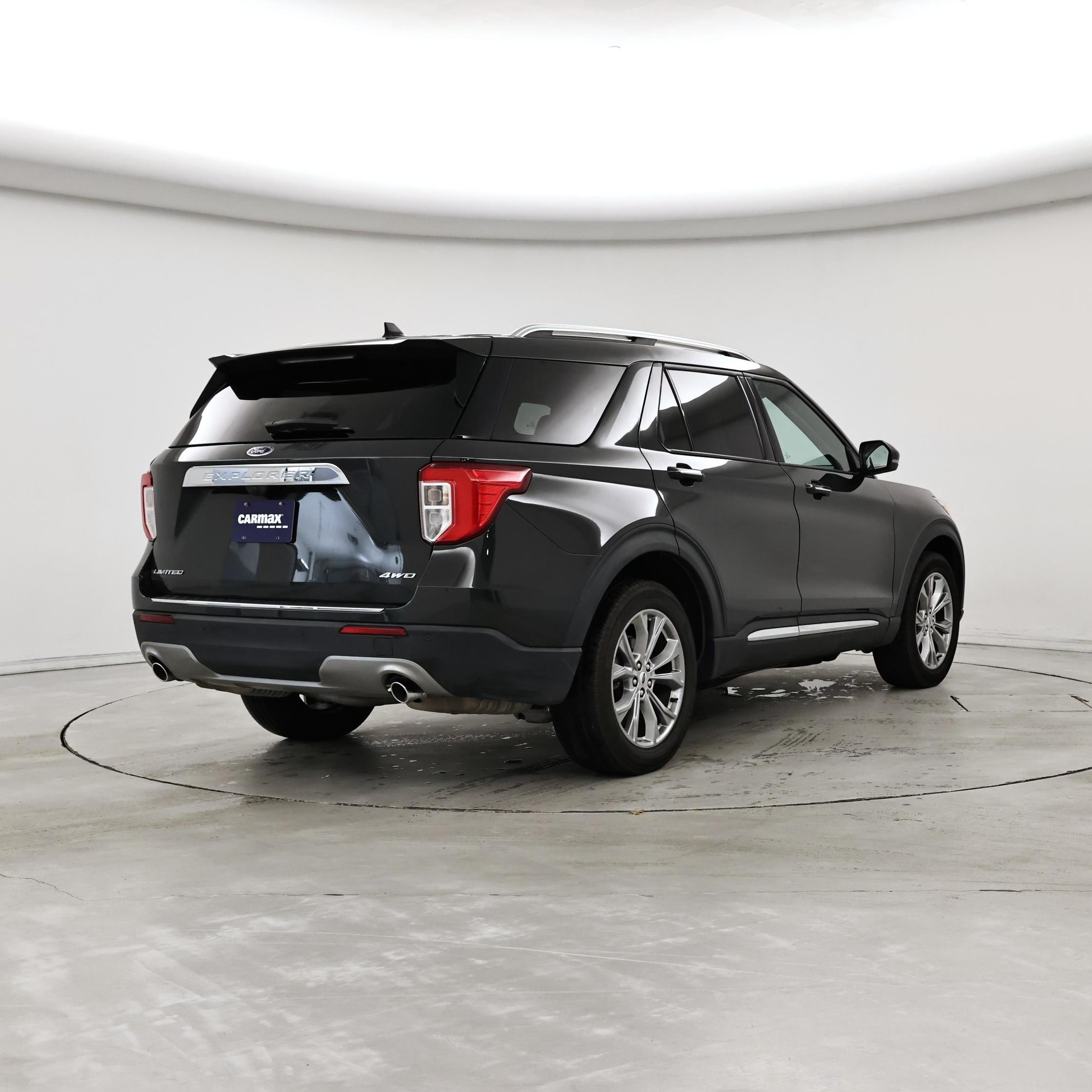 Thumbnail: 2023 Ford Explorer - 8