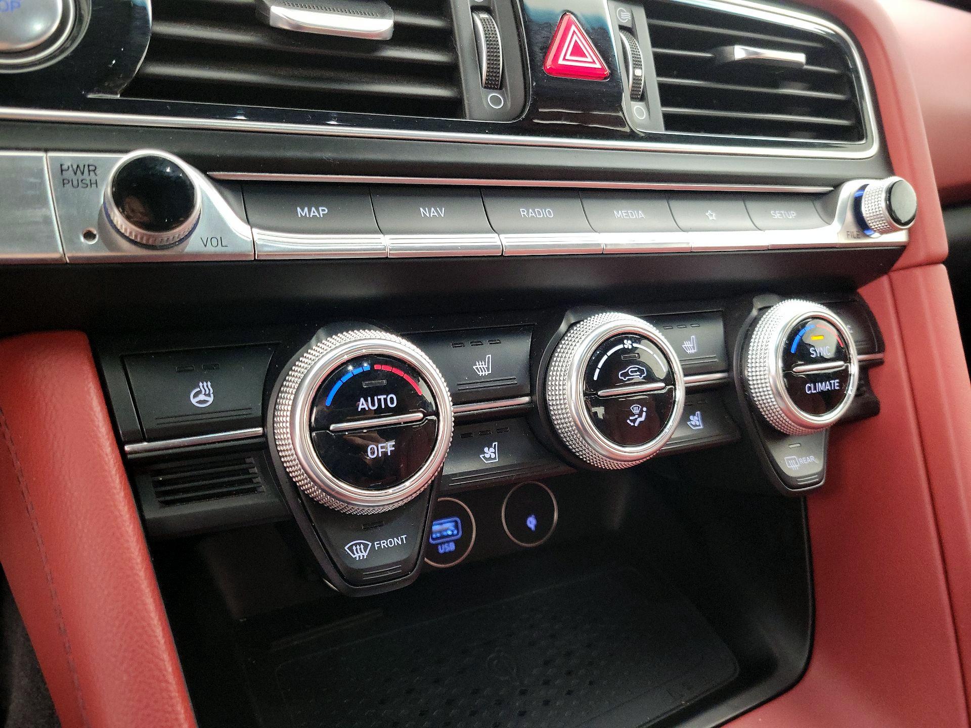 Thumbnail: 2023 Genesis G70 - 17