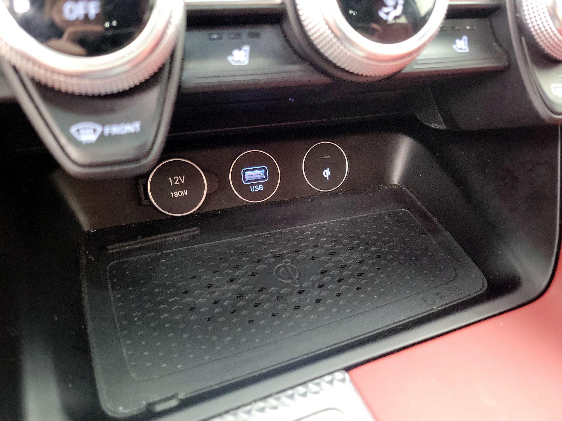 Thumbnail: 2023 Genesis G70 - 19