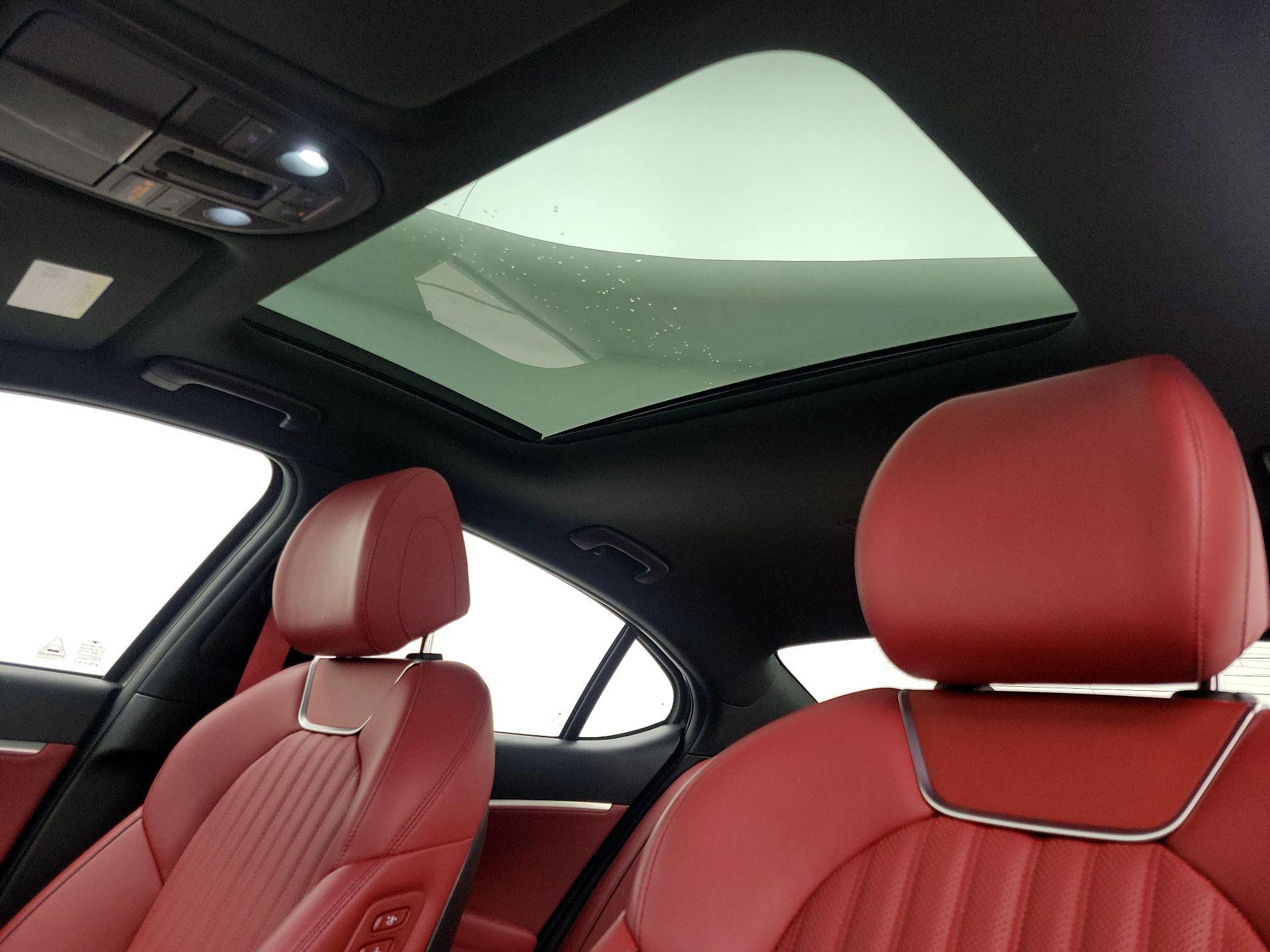 Thumbnail: 2023 Genesis G70 - 20