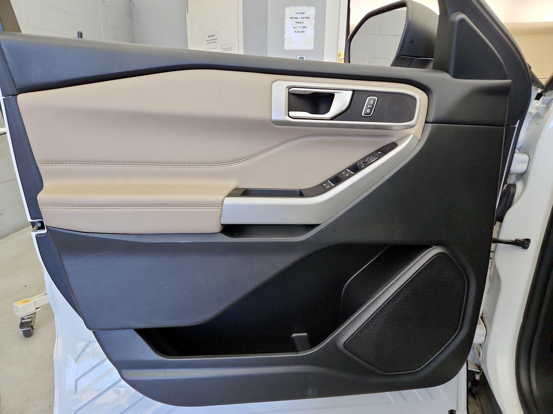 Thumbnail: 2022 Ford Explorer - 12