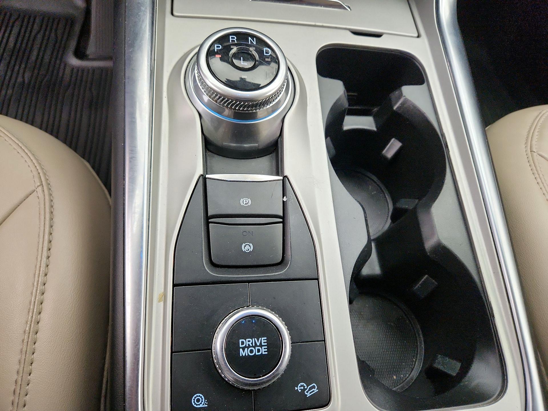 Thumbnail: 2022 Ford Explorer - 17