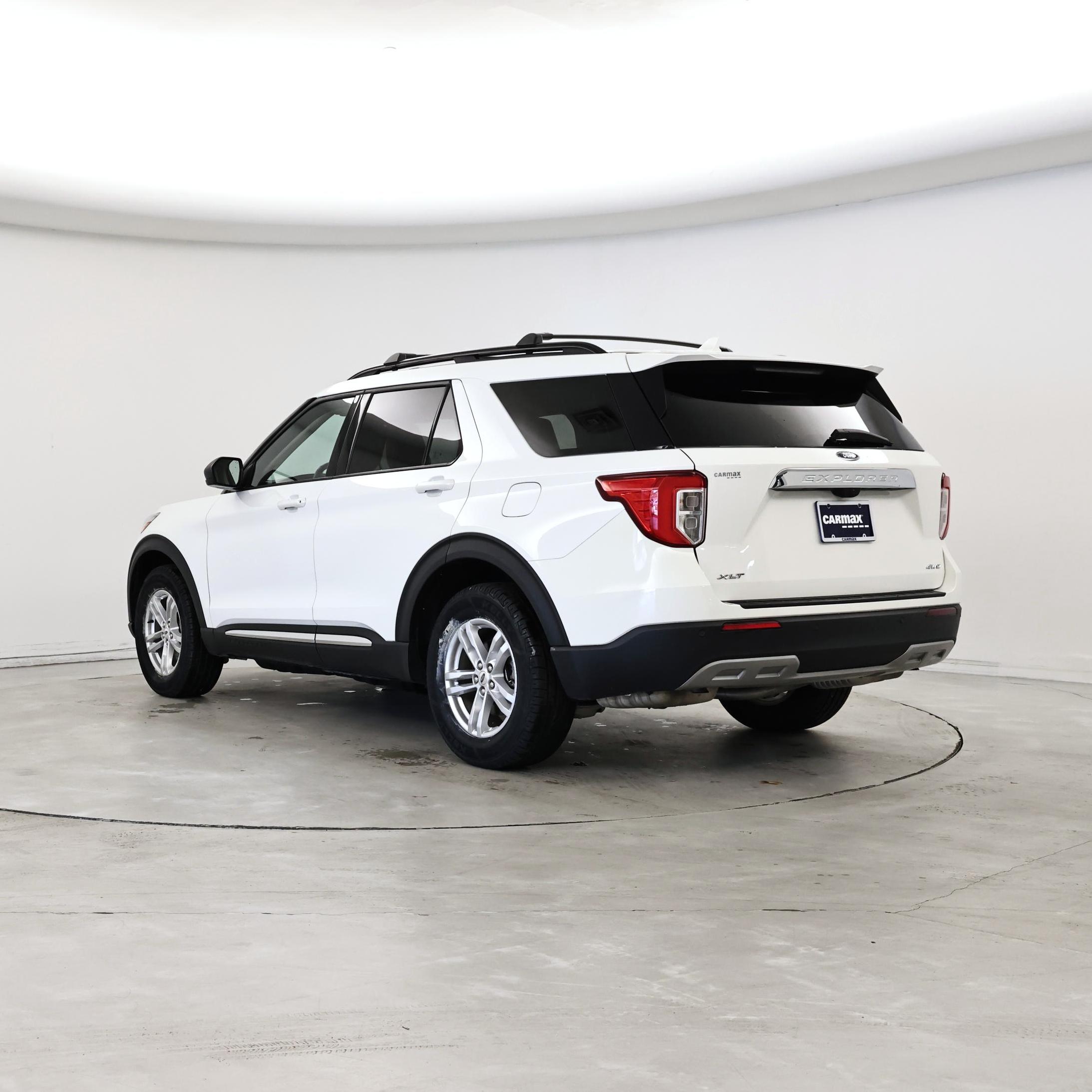 Thumbnail: 2022 Ford Explorer - 2